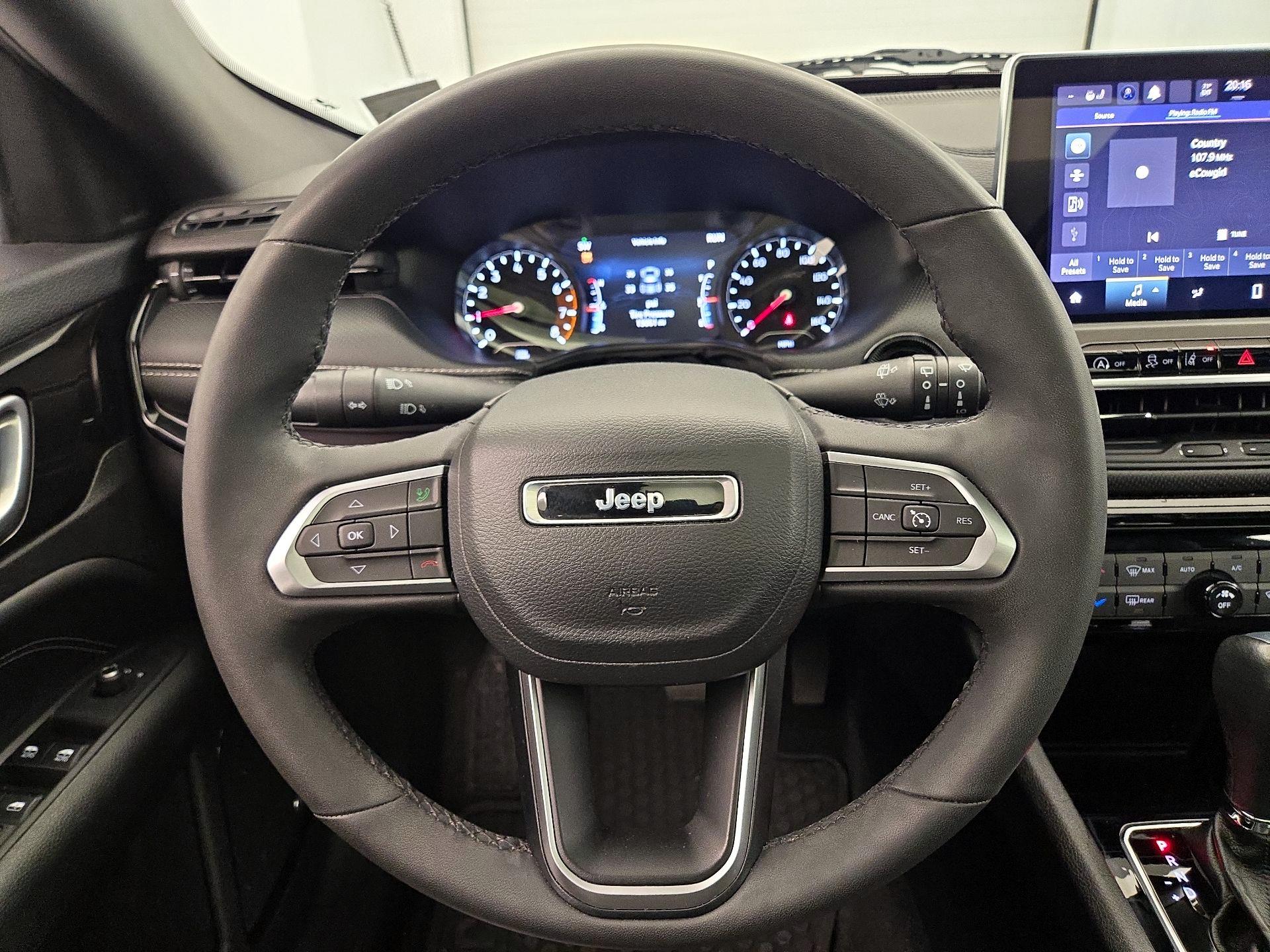 Thumbnail: 2023 Jeep Compass - 10