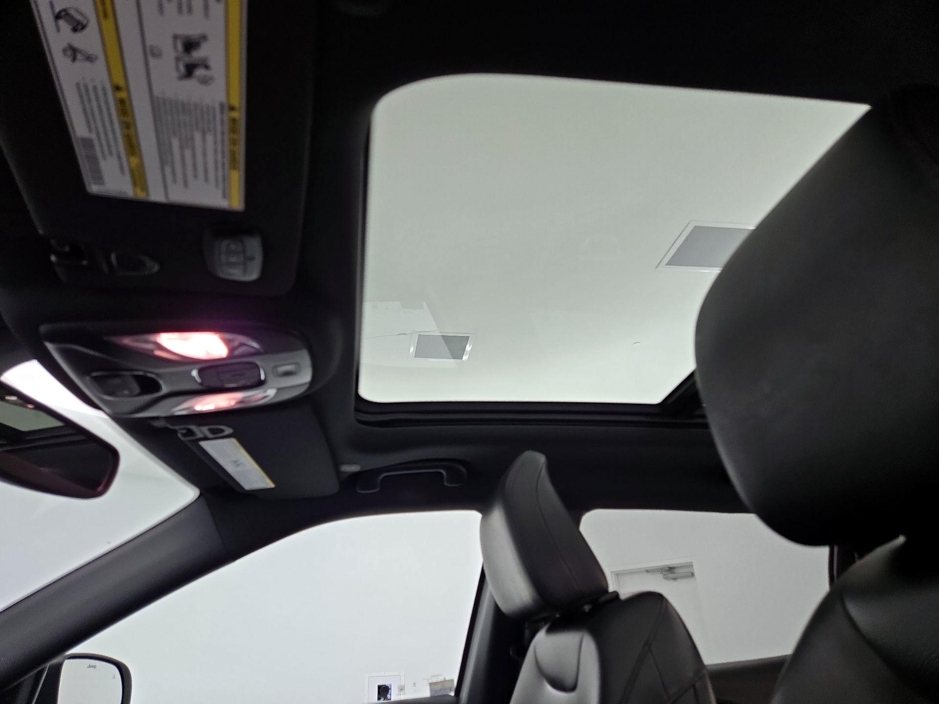 Thumbnail: 2023 Jeep Compass - 19