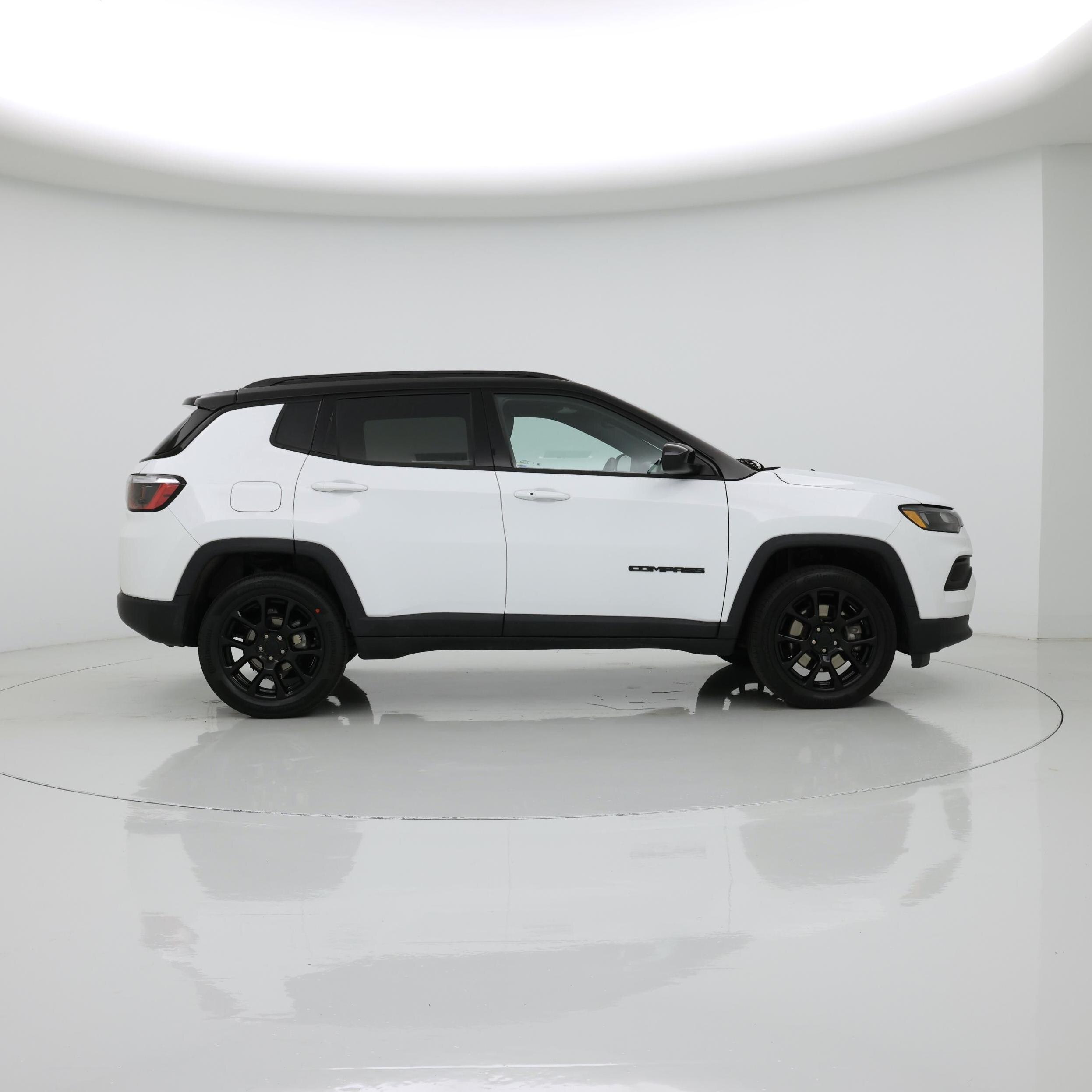 Thumbnail: 2023 Jeep Compass - 7