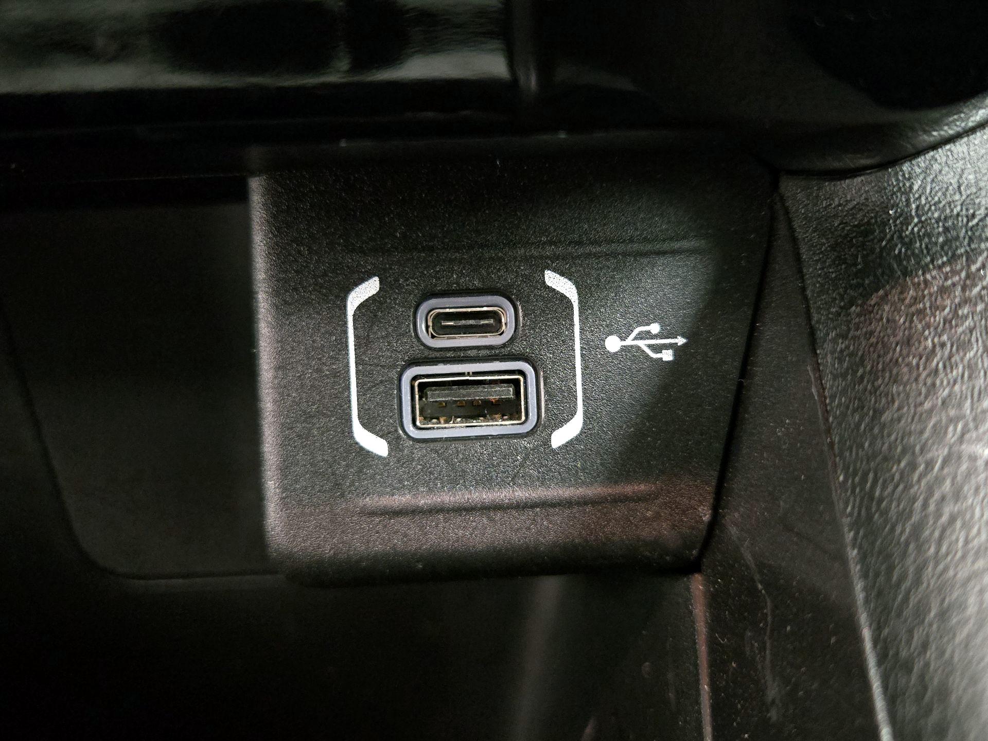 Thumbnail: 2022 Jeep Compass - 18