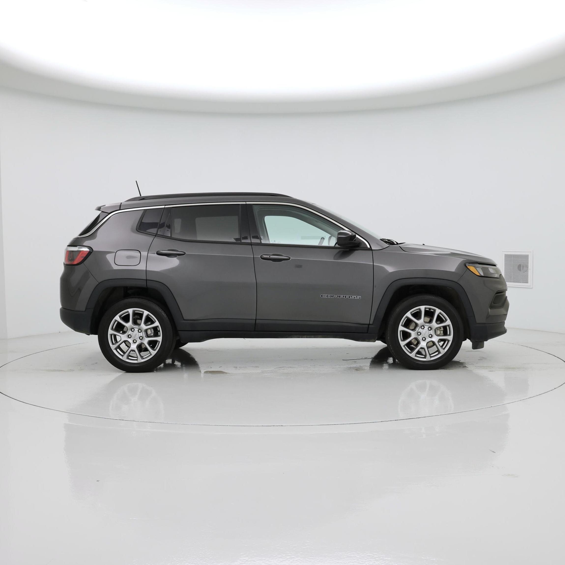 Thumbnail: 2022 Jeep Compass - 7