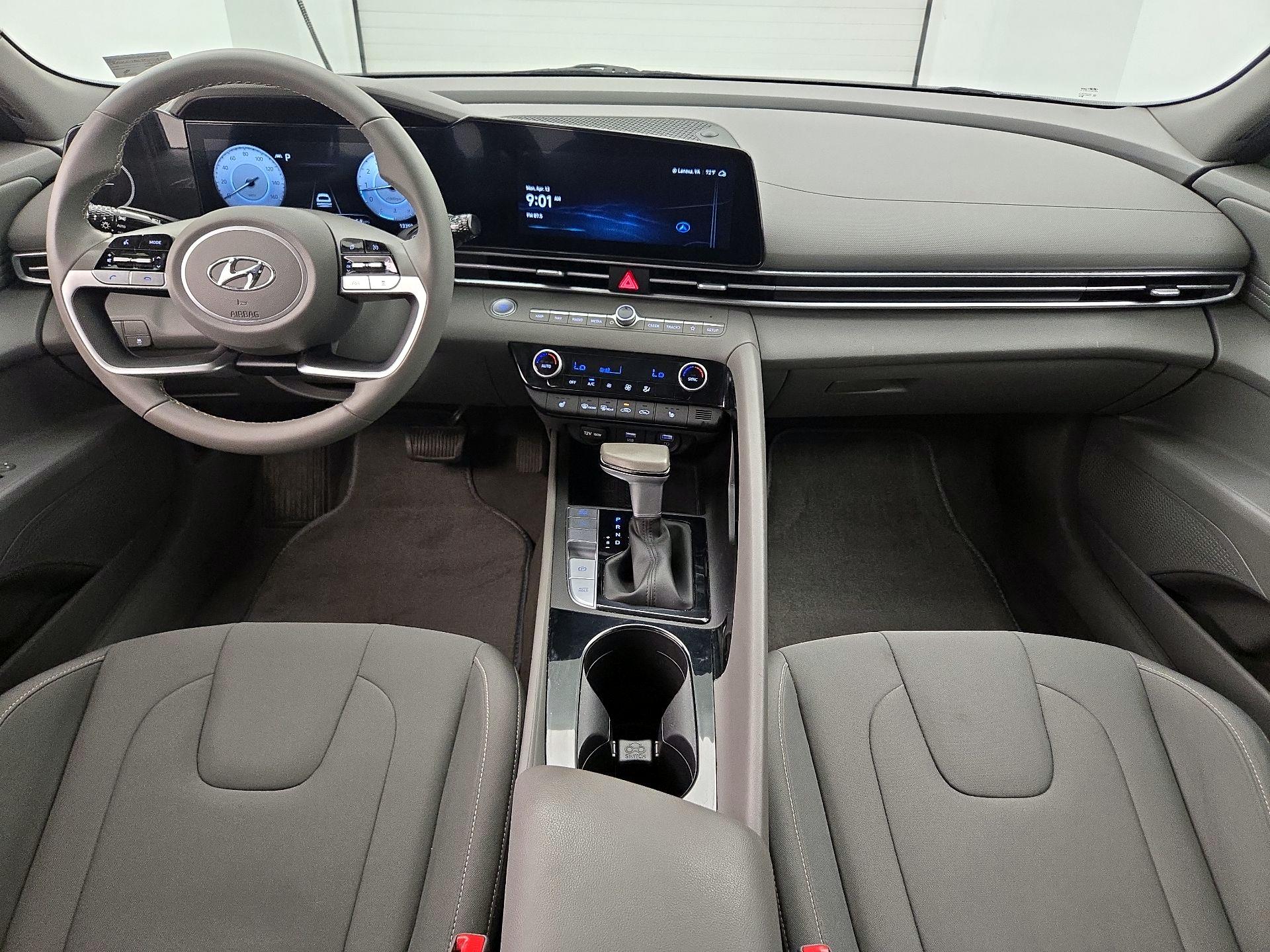 Thumbnail: 2023 Hyundai Elantra - 9