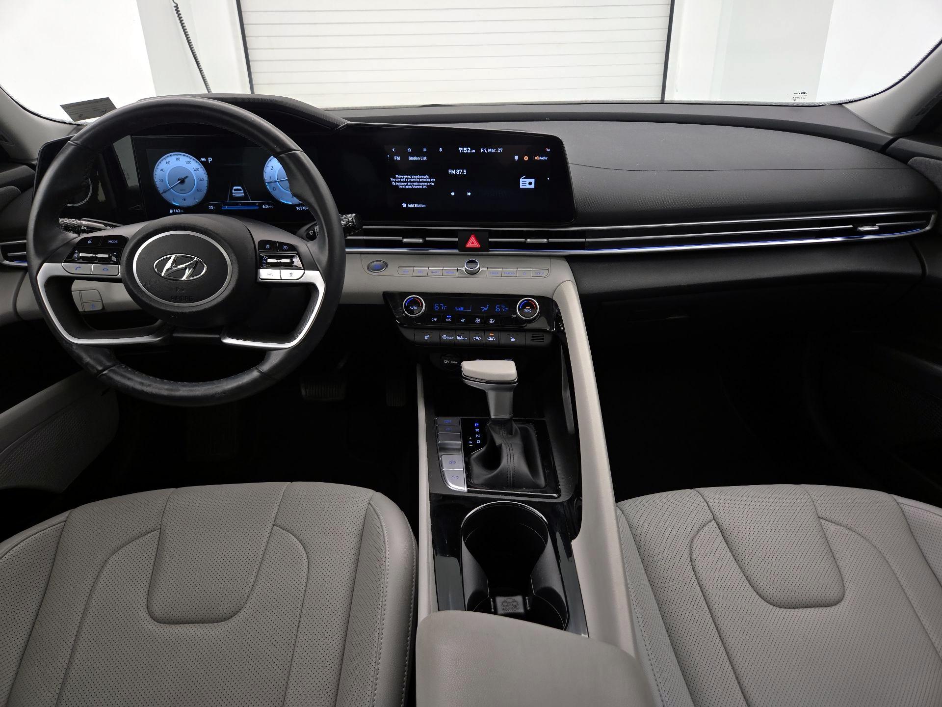 Thumbnail: 2023 Hyundai Elantra - 9