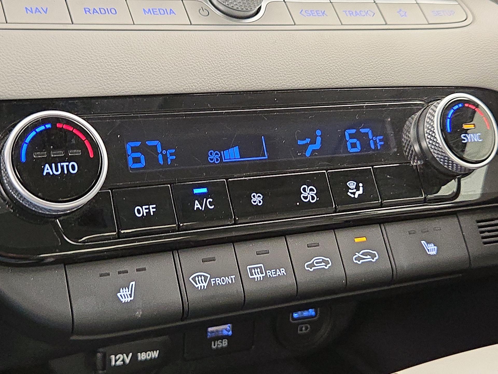 Thumbnail: 2023 Hyundai Elantra - 17