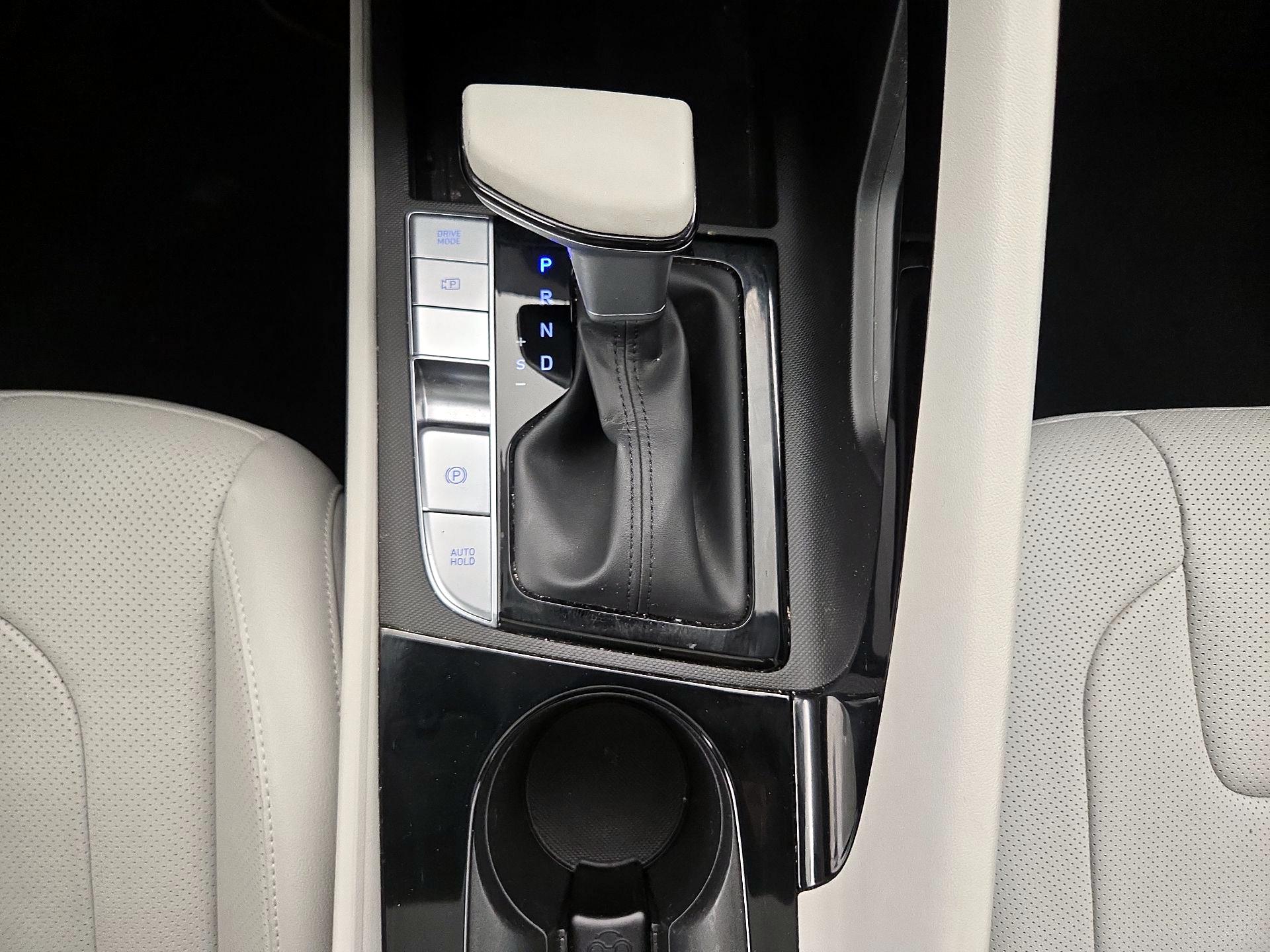 Thumbnail: 2023 Hyundai Elantra - 18