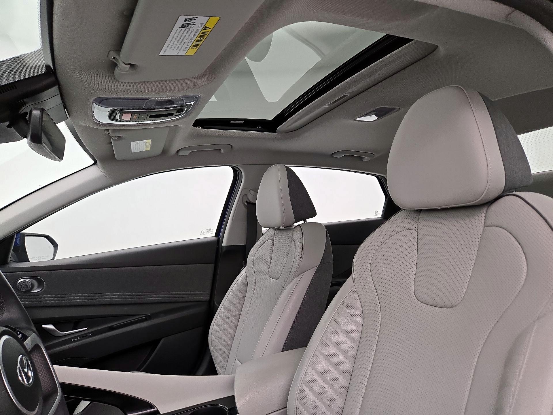 Thumbnail: 2023 Hyundai Elantra - 20