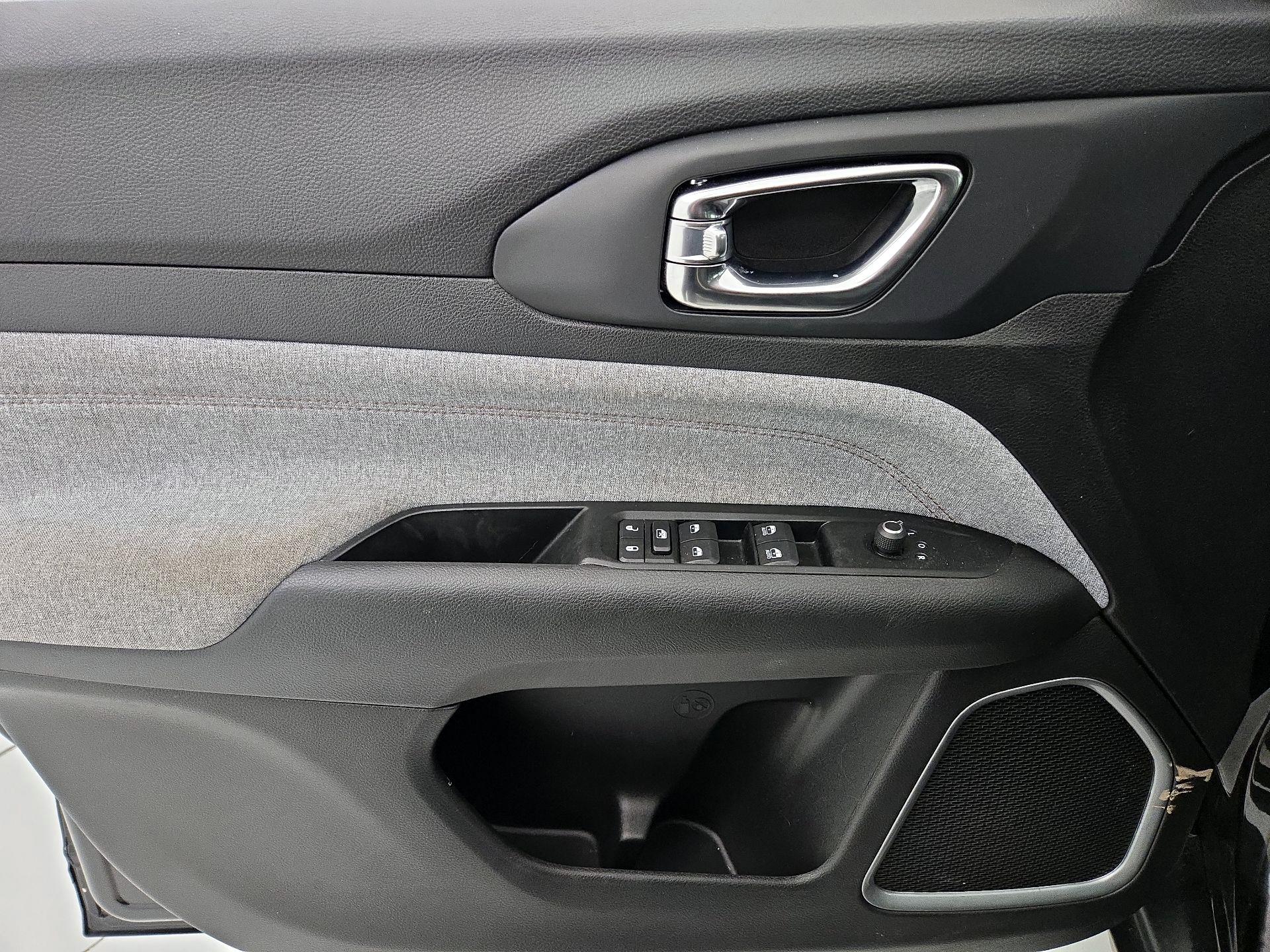 Thumbnail: 2022 Jeep Compass - 12