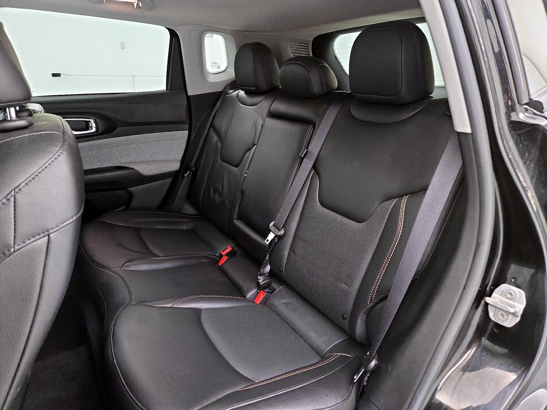 Thumbnail: 2022 Jeep Compass - 19