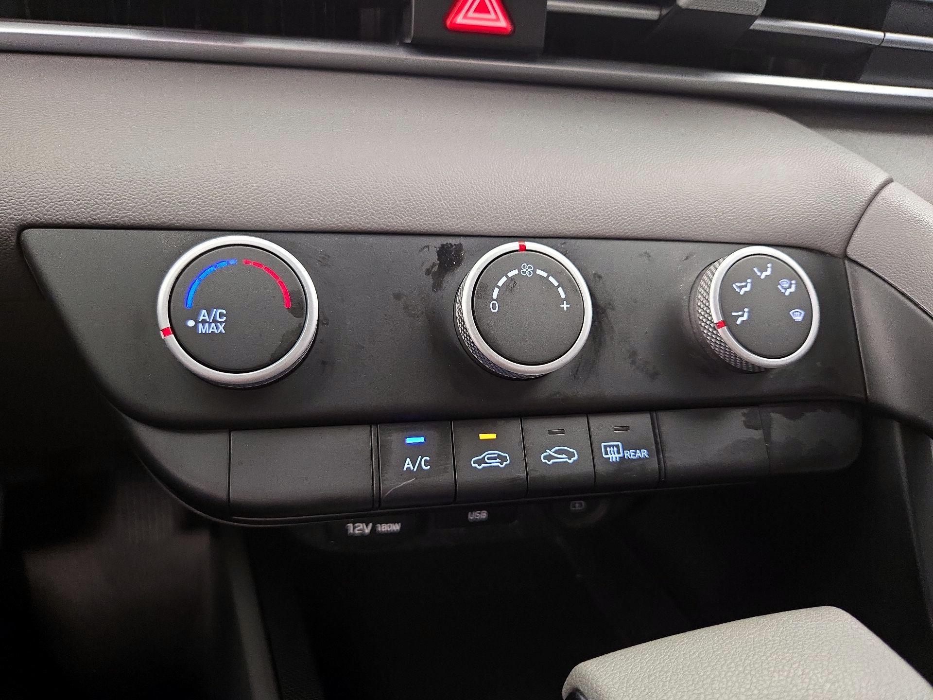 Thumbnail: 2021 Hyundai Elantra - 16