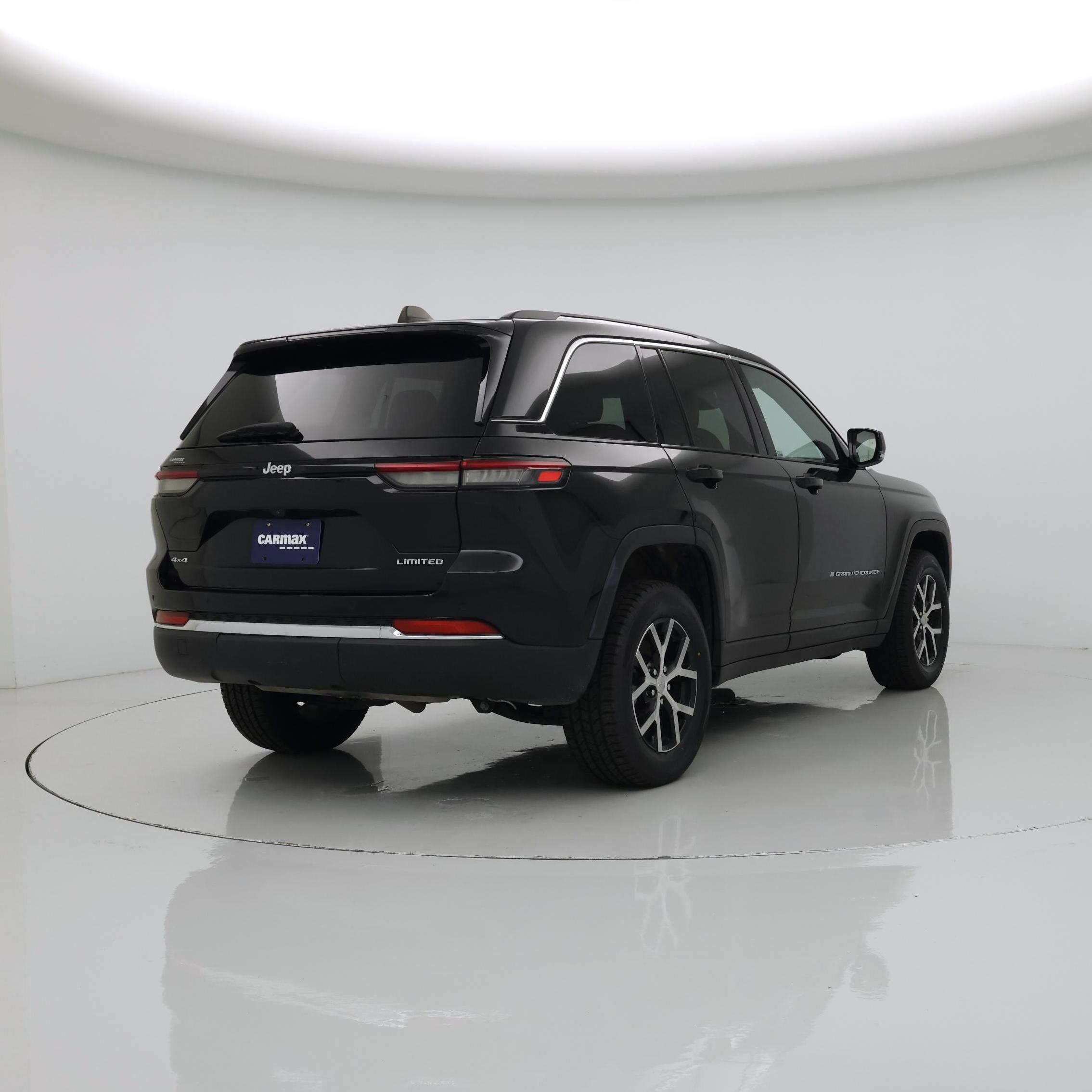 Thumbnail: 2023 Jeep Grand Cherokee - 8