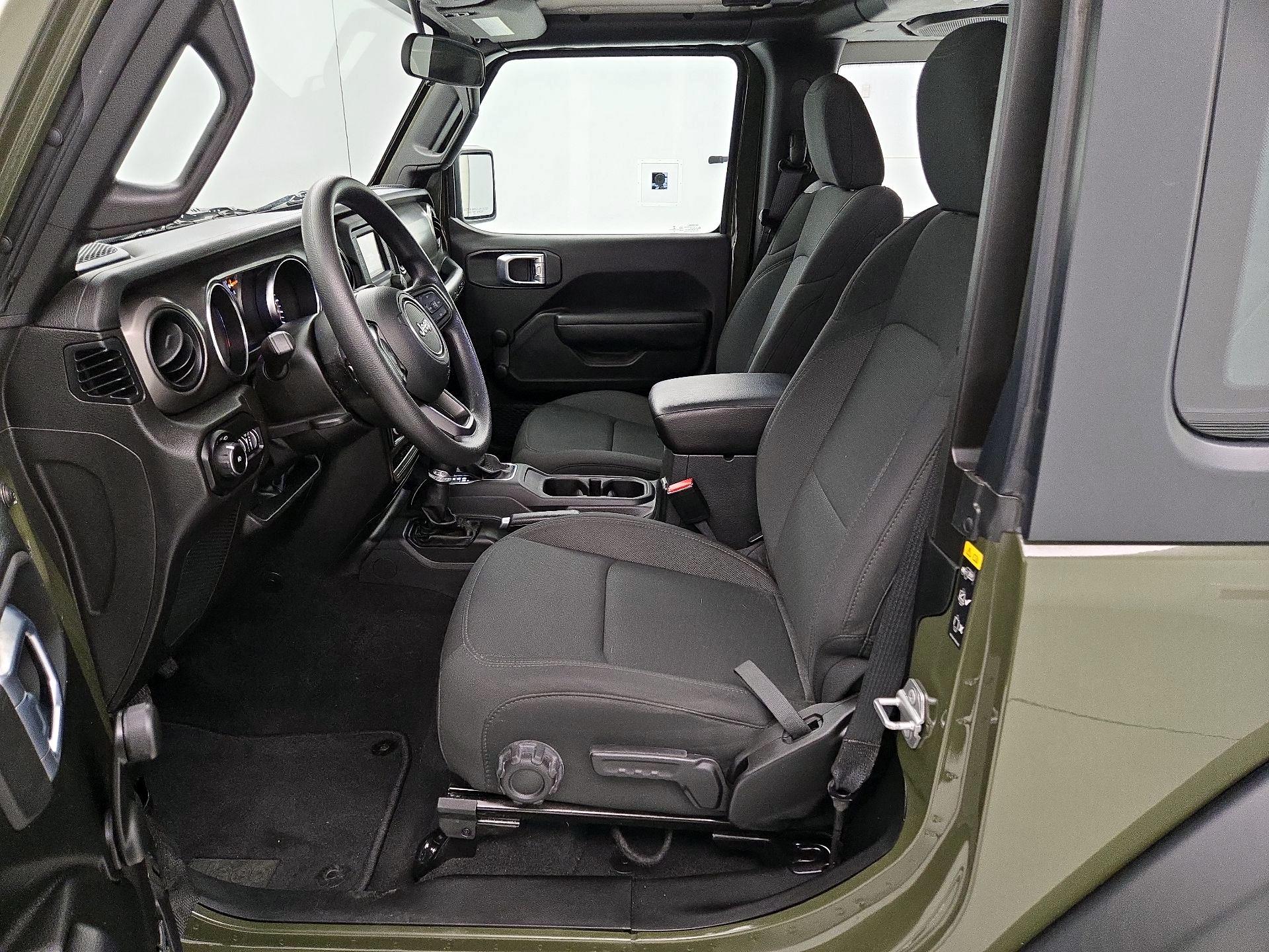 Thumbnail: 2021 Jeep Wrangler - 11