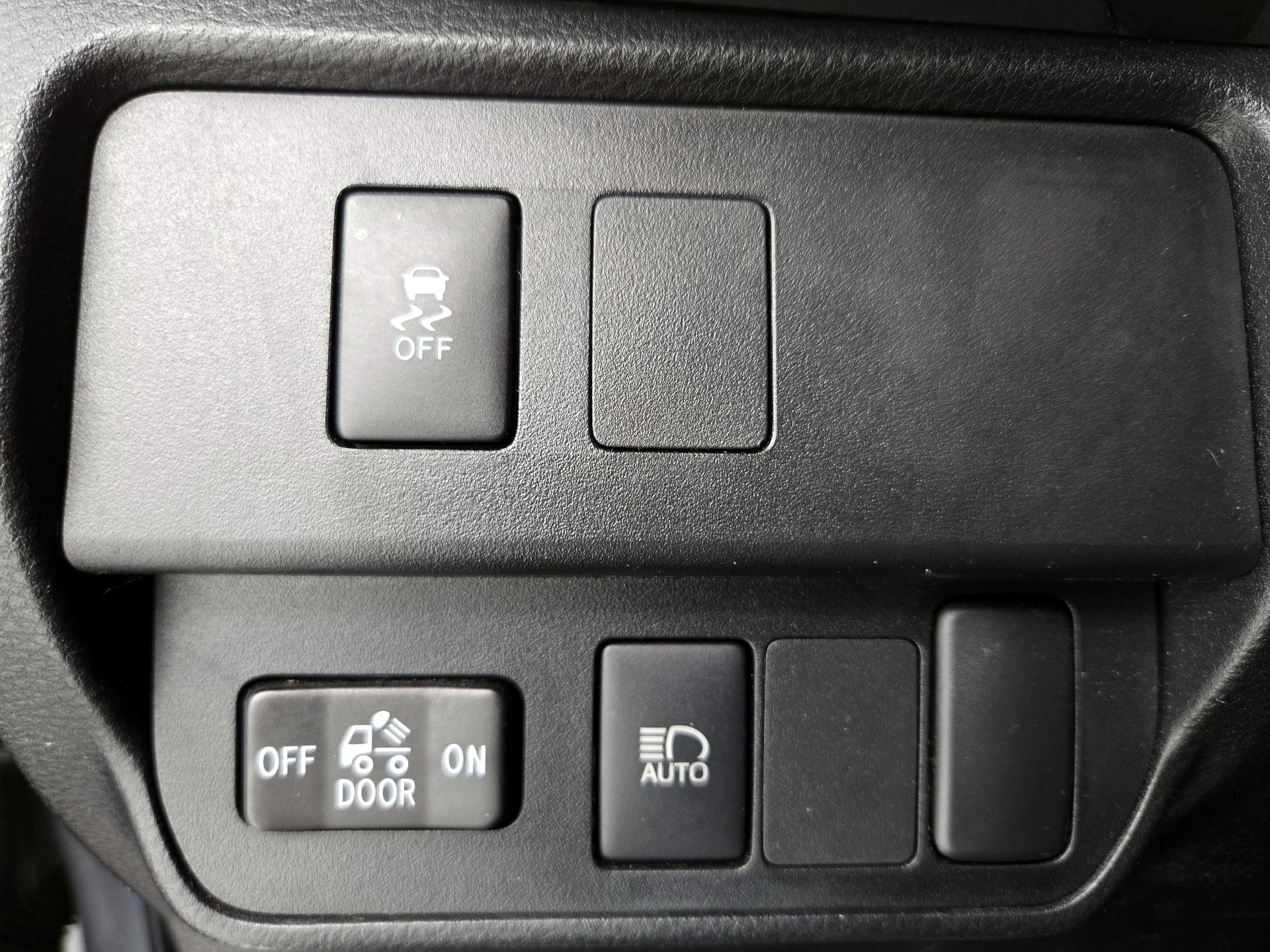 Thumbnail: 2023 Toyota Tacoma - 13