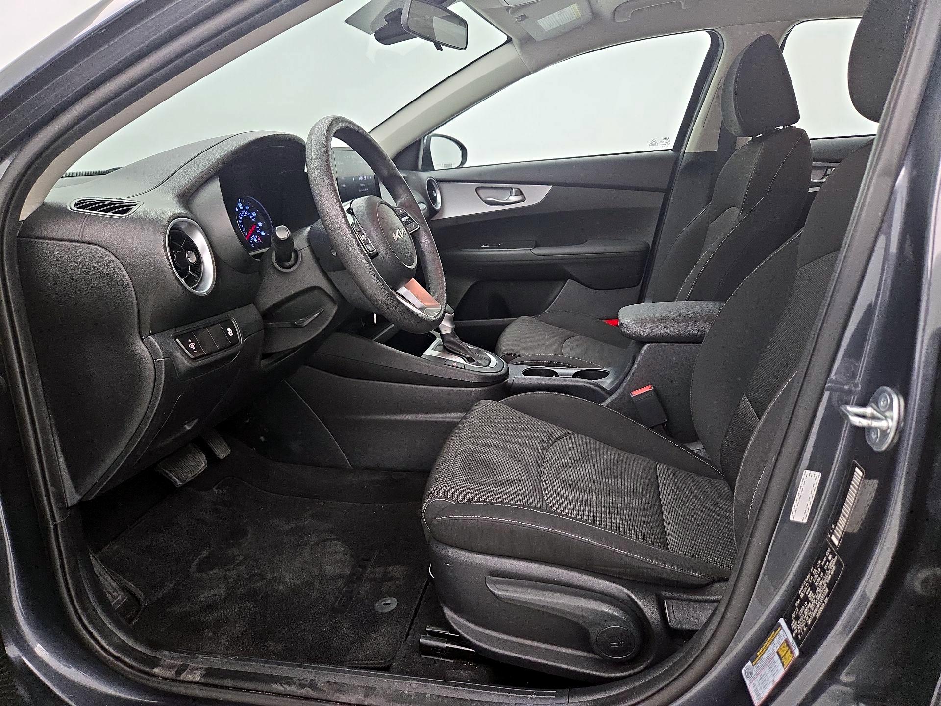 Thumbnail: 2023 Kia Forte - 11