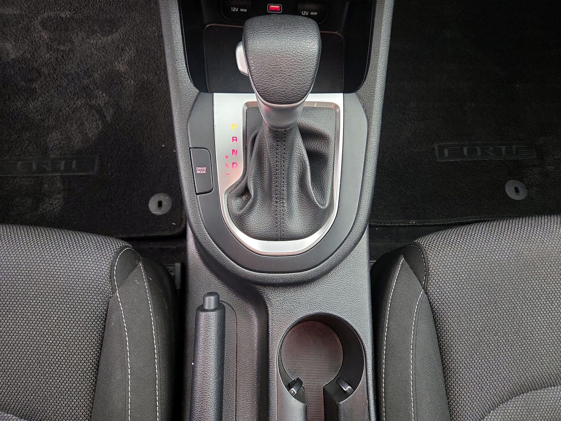 Thumbnail: 2023 Kia Forte - 17