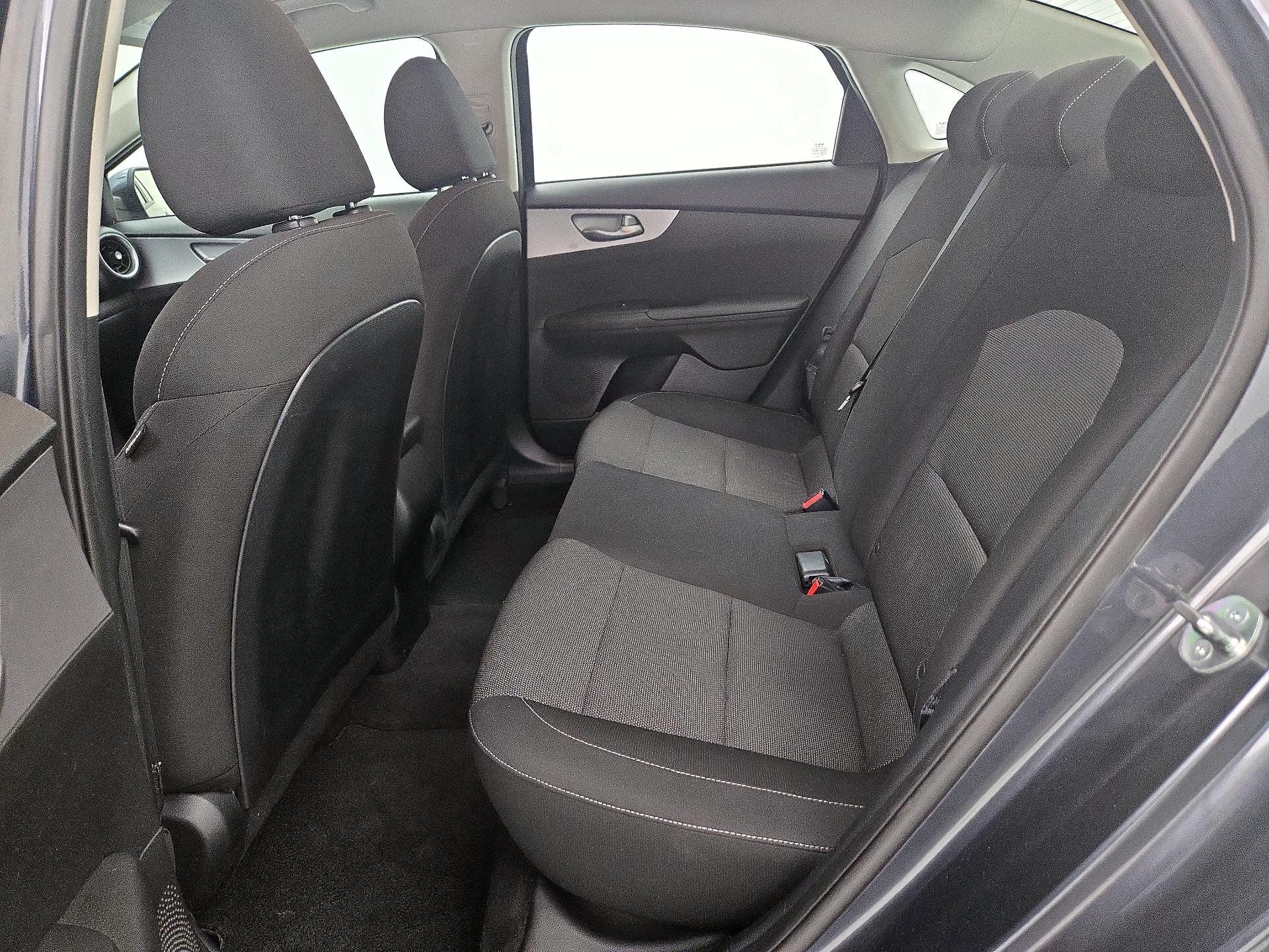 Thumbnail: 2023 Kia Forte - 19