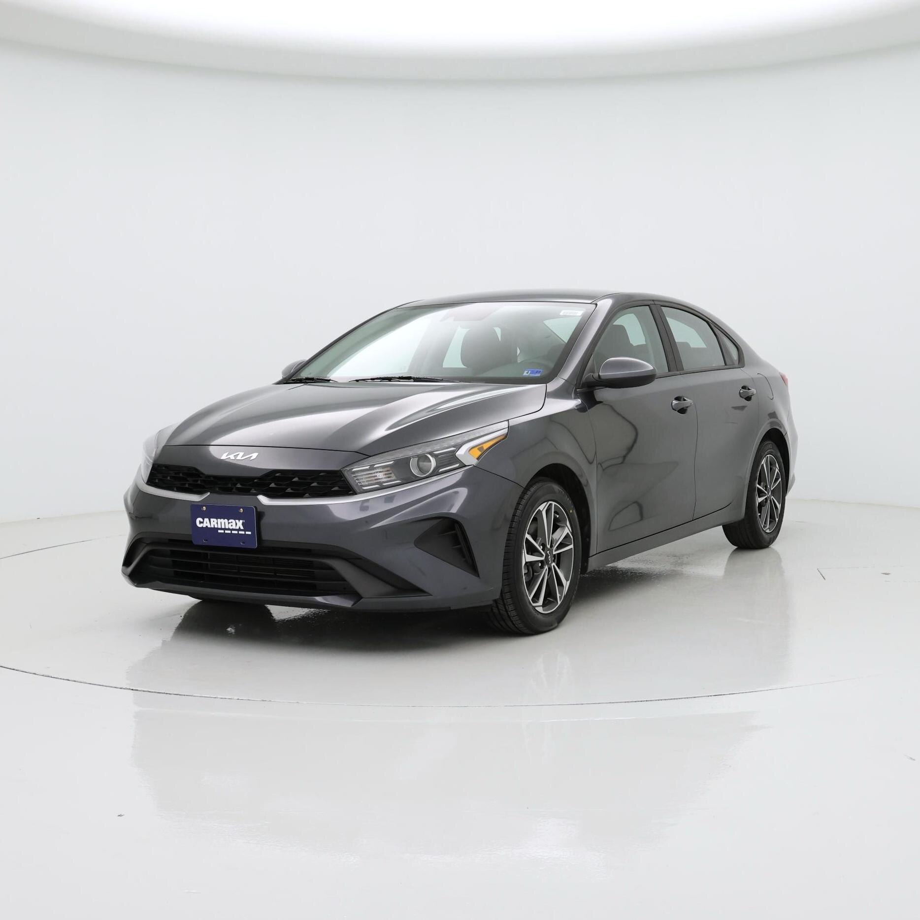 Thumbnail: 2023 Kia Forte - 4