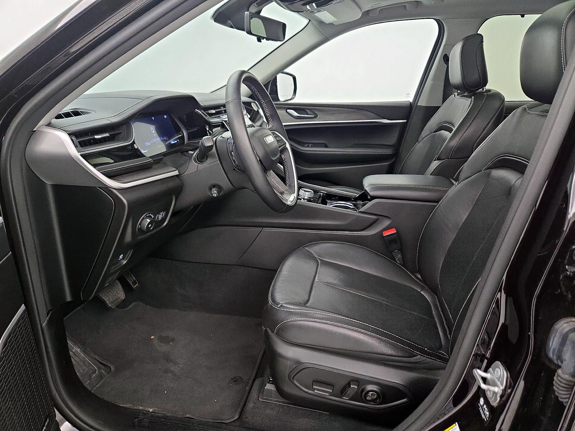 Thumbnail: 2022 Jeep Grand Cherokee L - 11