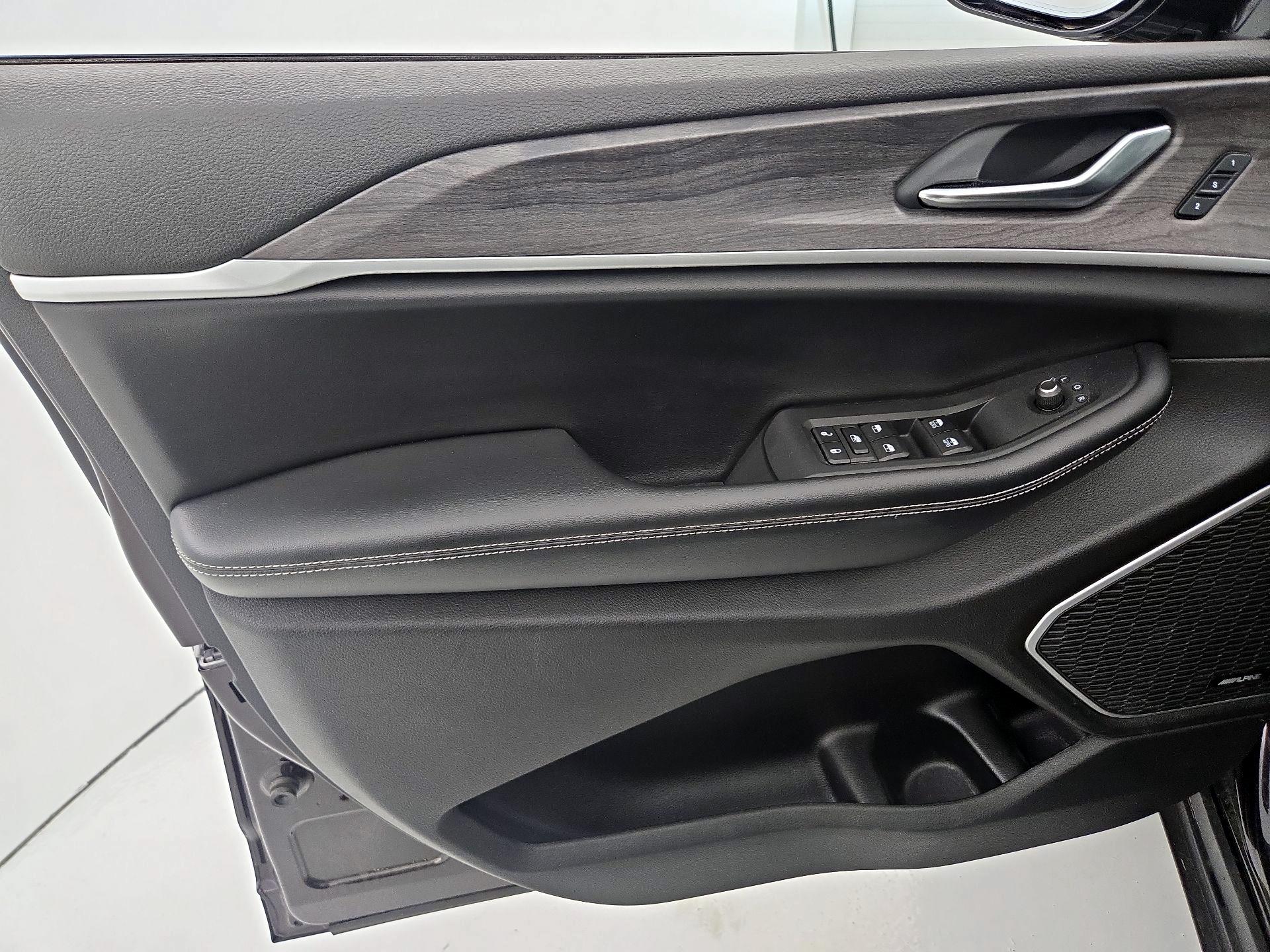 Thumbnail: 2022 Jeep Grand Cherokee L - 12