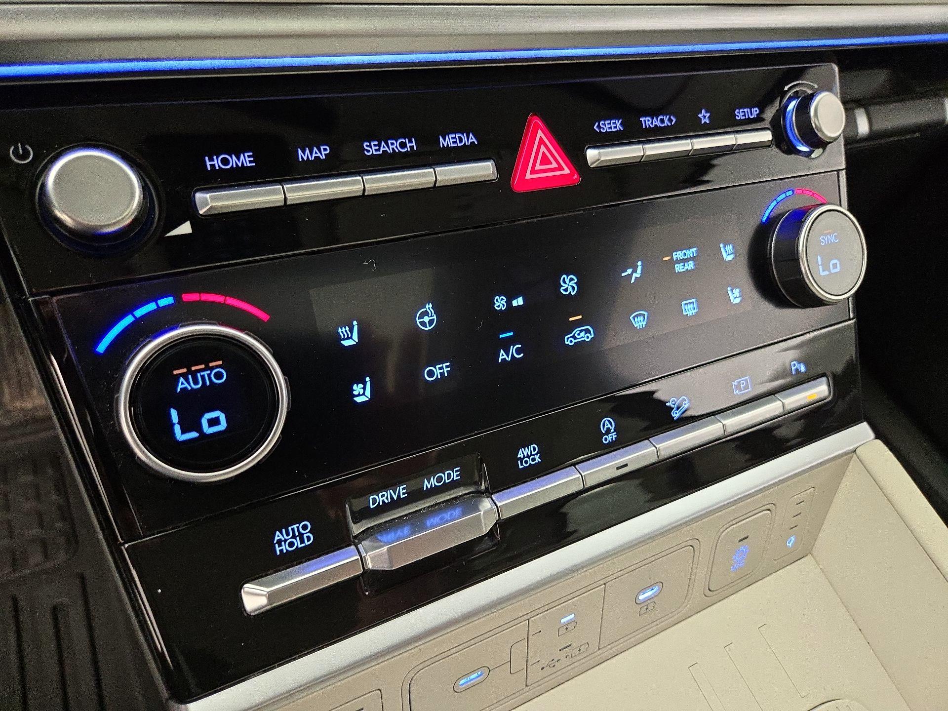 Thumbnail: 2024 Hyundai Santa Fe - 17