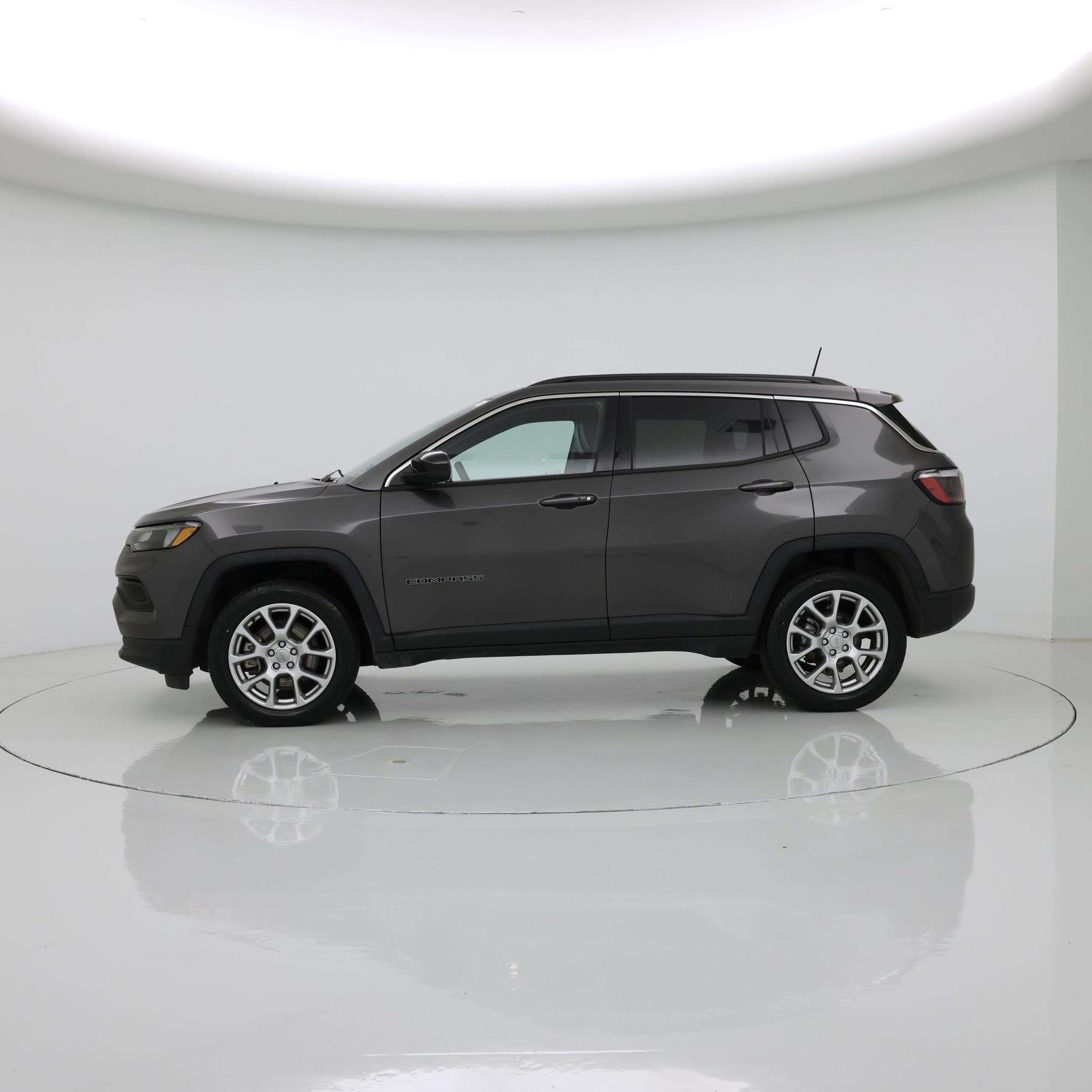 Thumbnail: 2023 Jeep Compass - 3