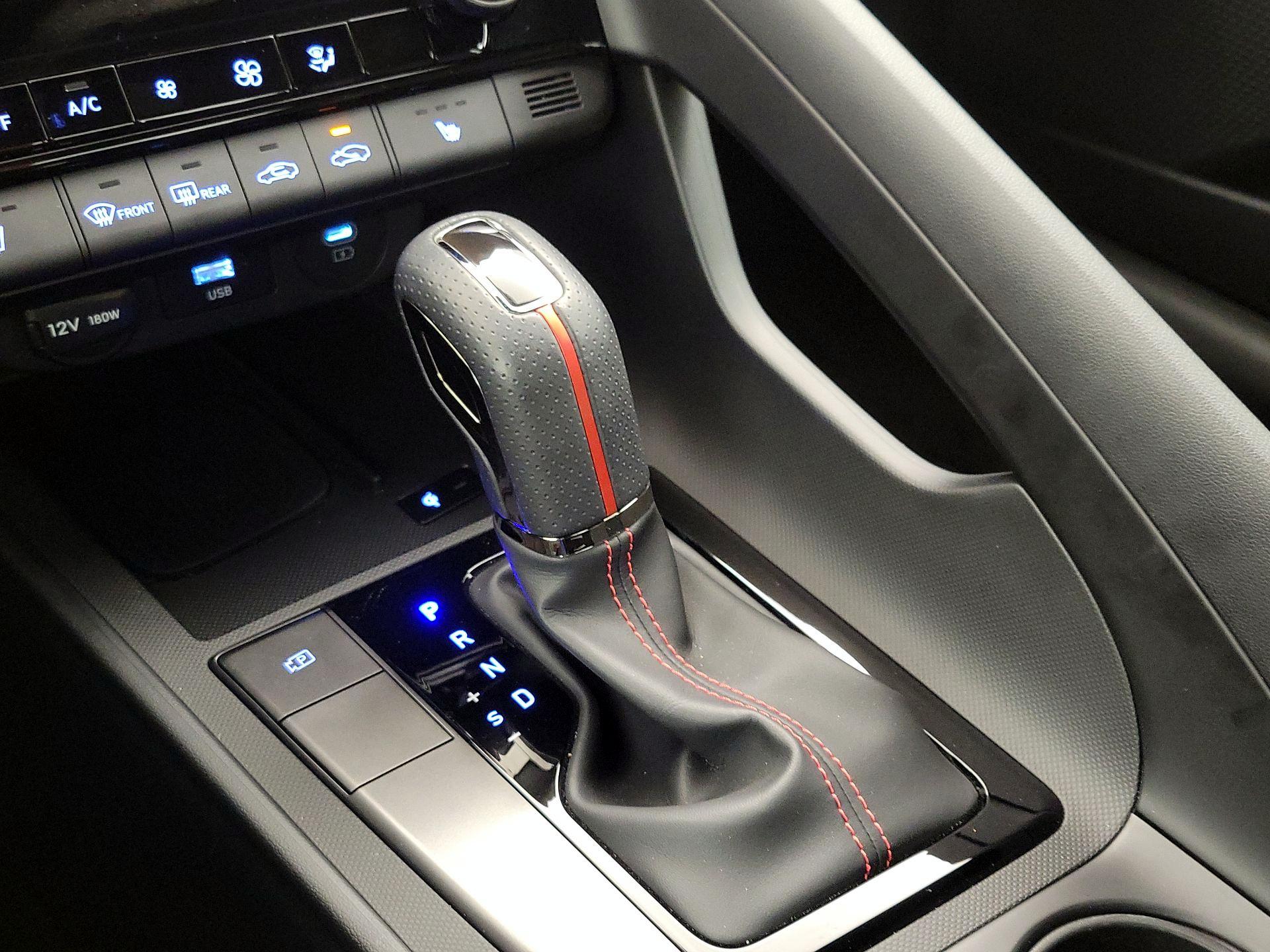 Thumbnail: 2024 Hyundai Elantra - 18