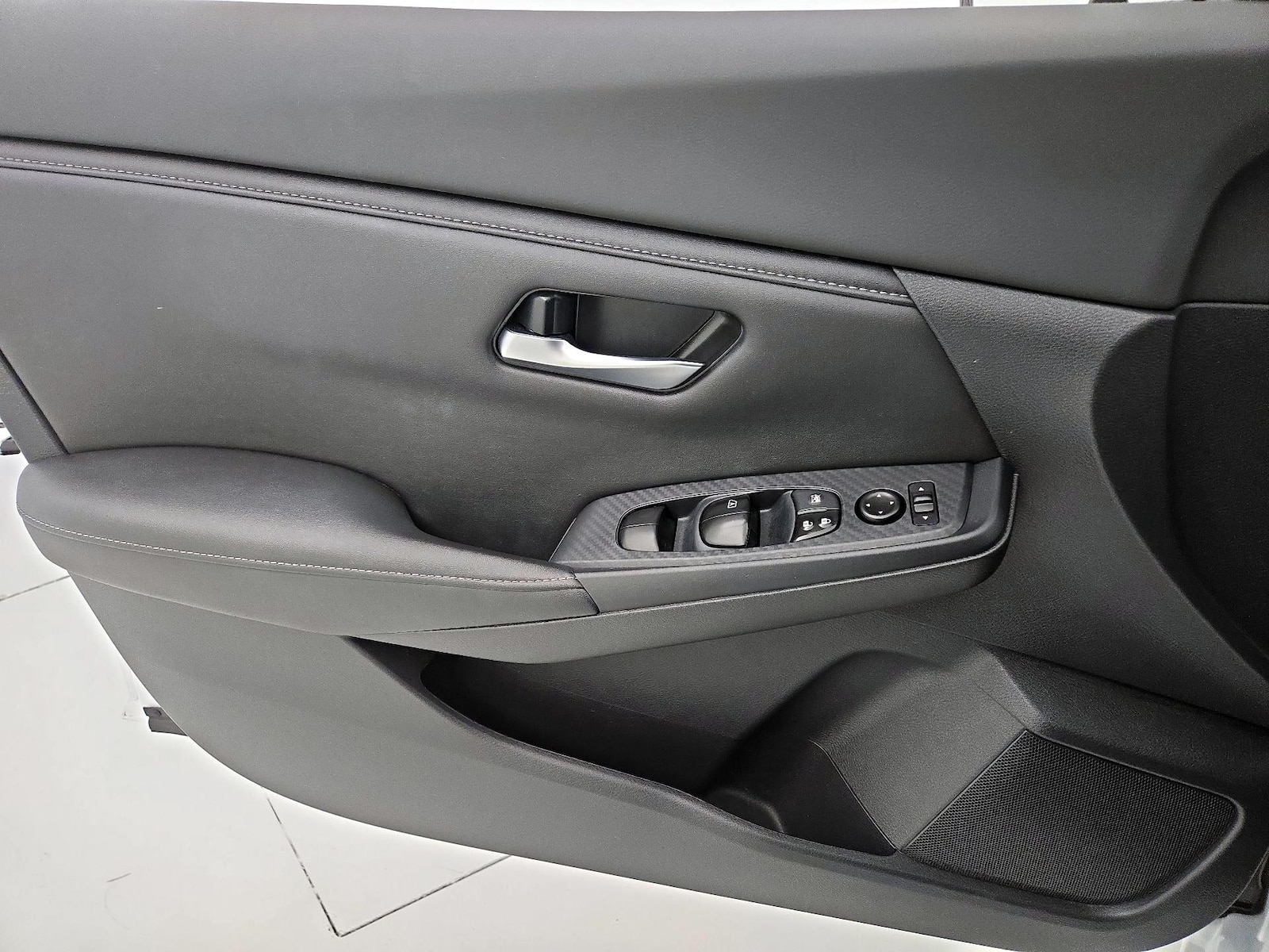 2023 Nissan Sentra SV - Photo 13