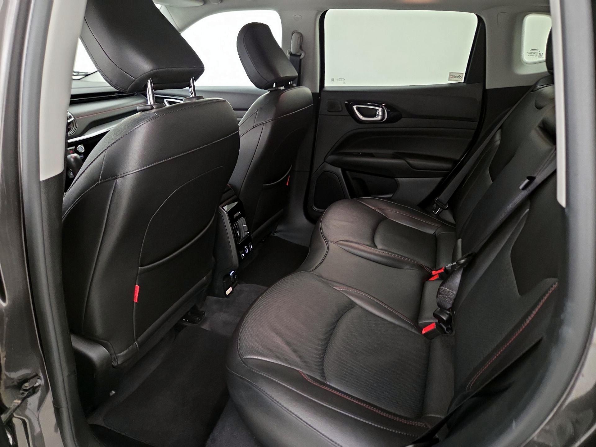 Thumbnail: 2022 Jeep Compass - 18