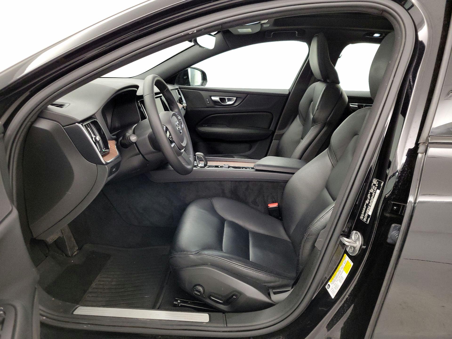 Thumbnail: 2023 Volvo S60 - 11