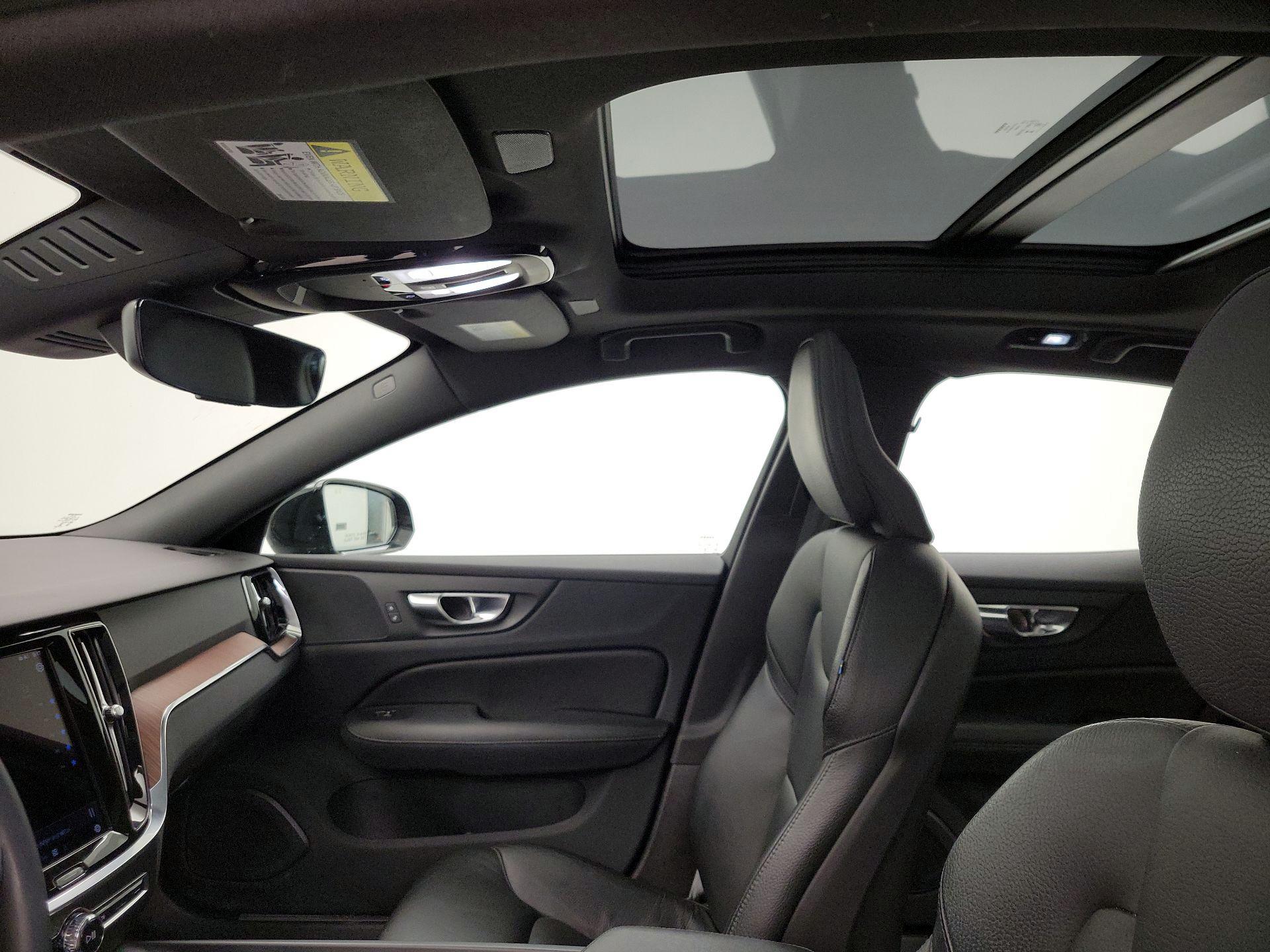 Thumbnail: 2023 Volvo S60 - 19