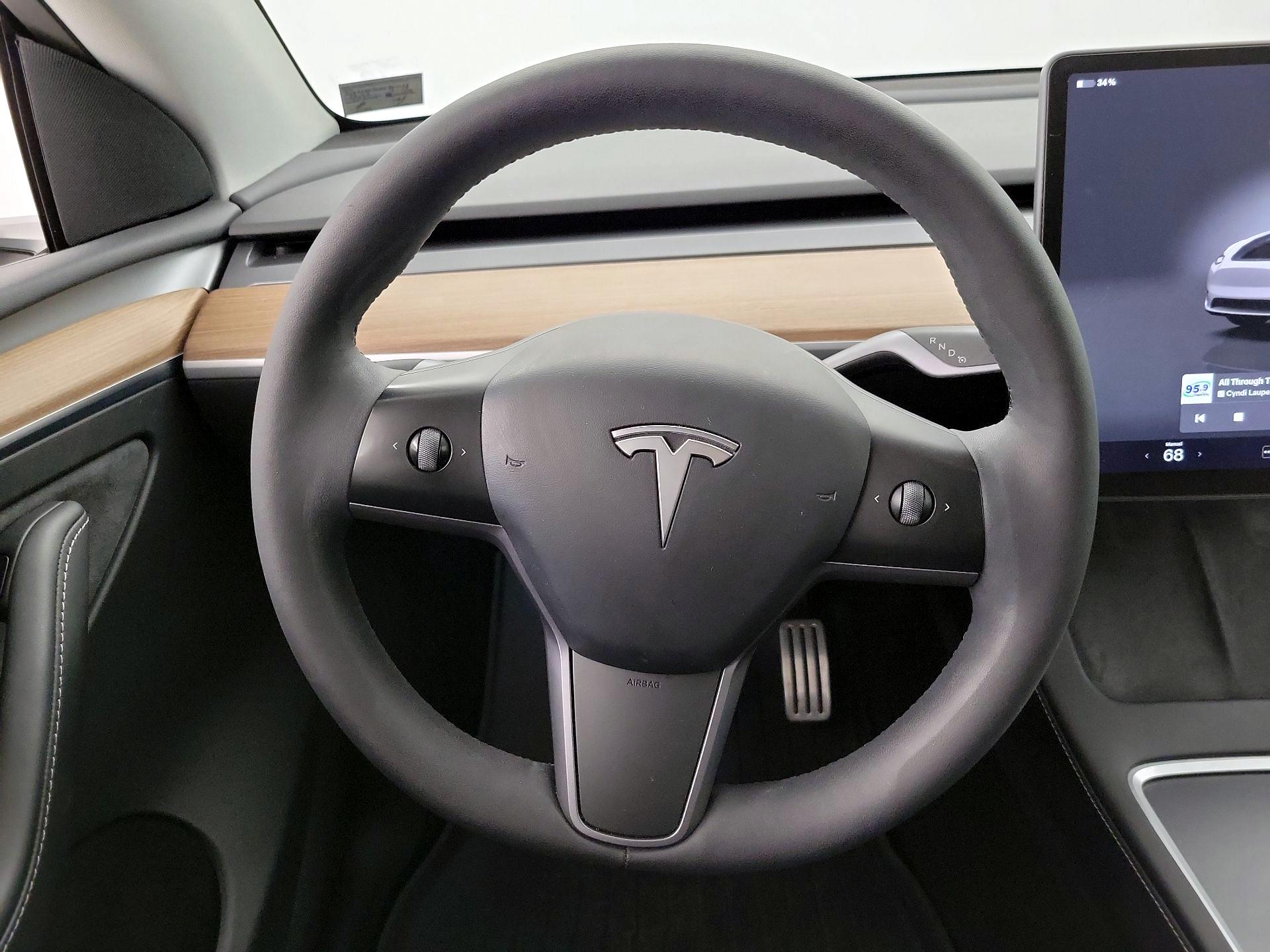 Thumbnail: 2023 Tesla Model Y - 10