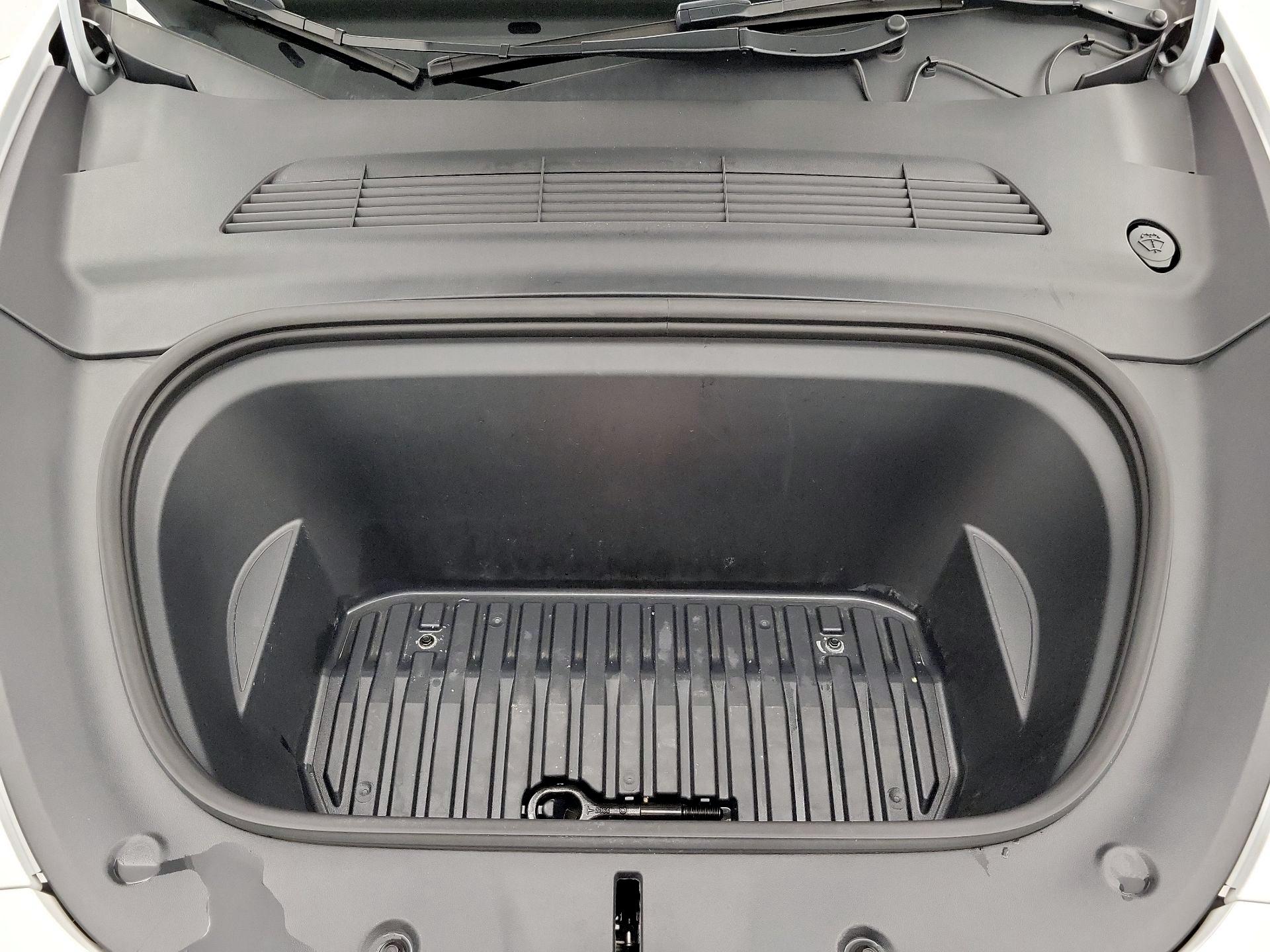 Thumbnail: 2023 Tesla Model Y - 20