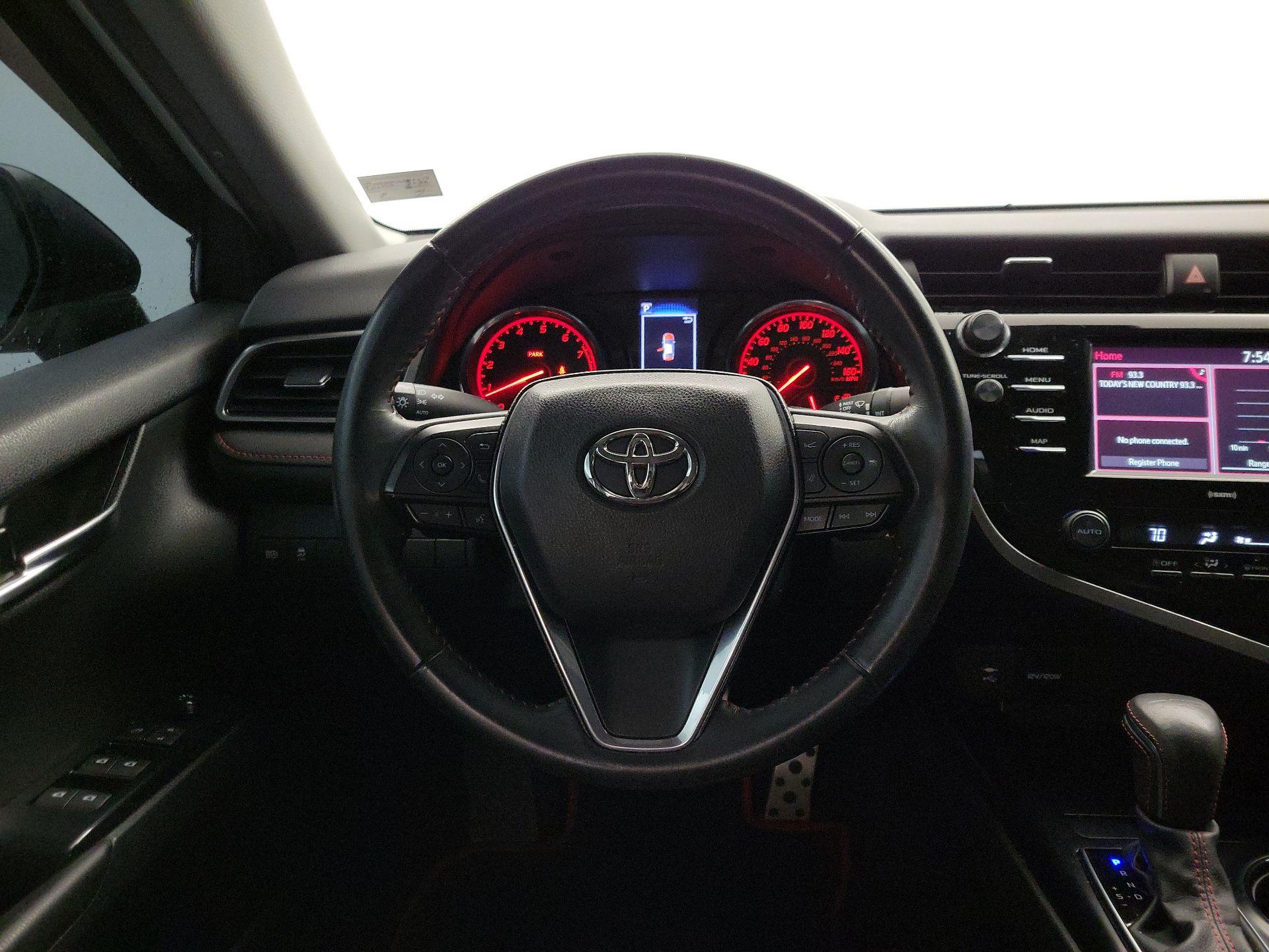 Thumbnail: 2020 Toyota Camry - 10