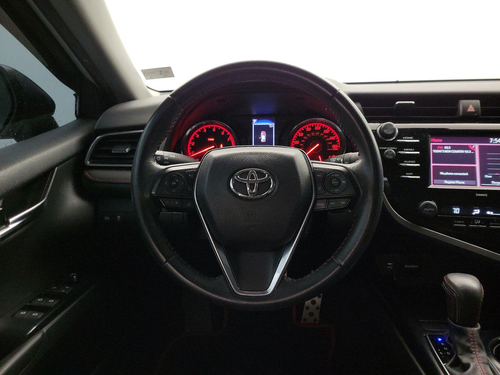 2020 Toyota Camry XSE - Photo 11