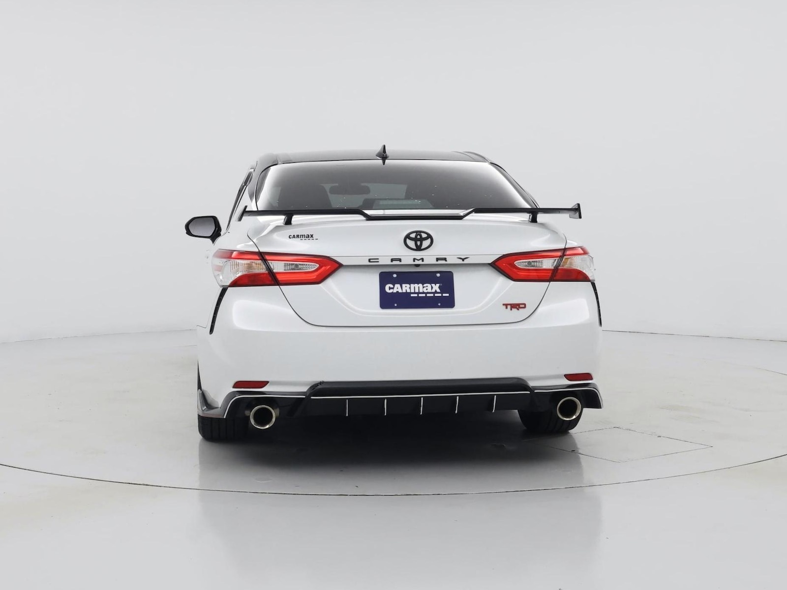 2020 Toyota Camry XSE - Photo 7