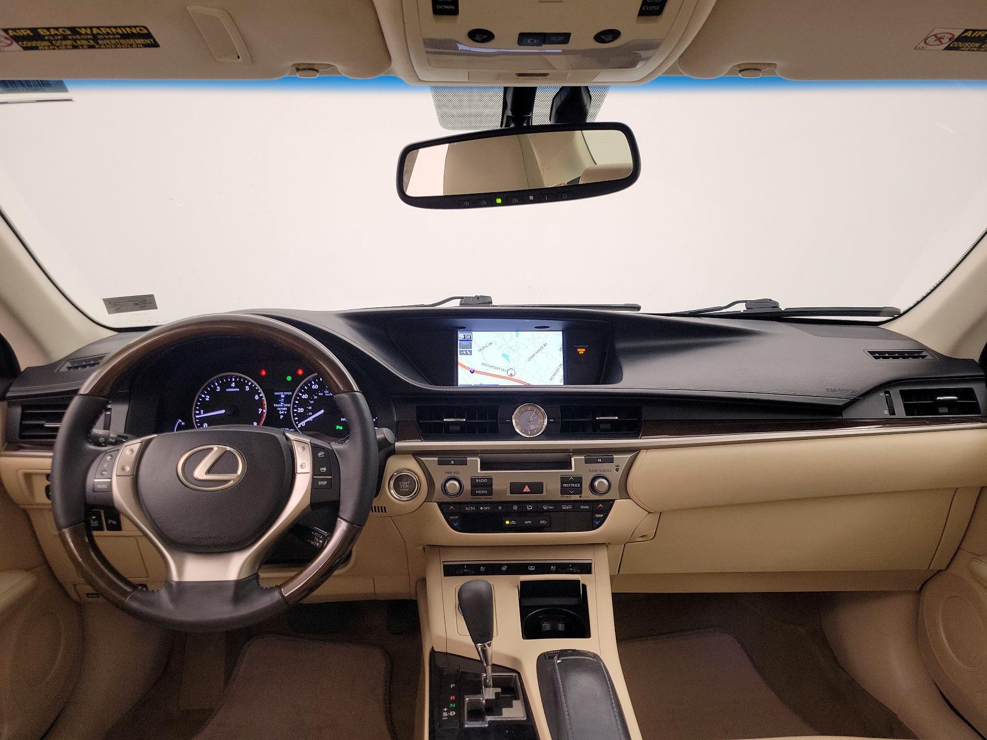 Thumbnail: 2014 Lexus ES - 9