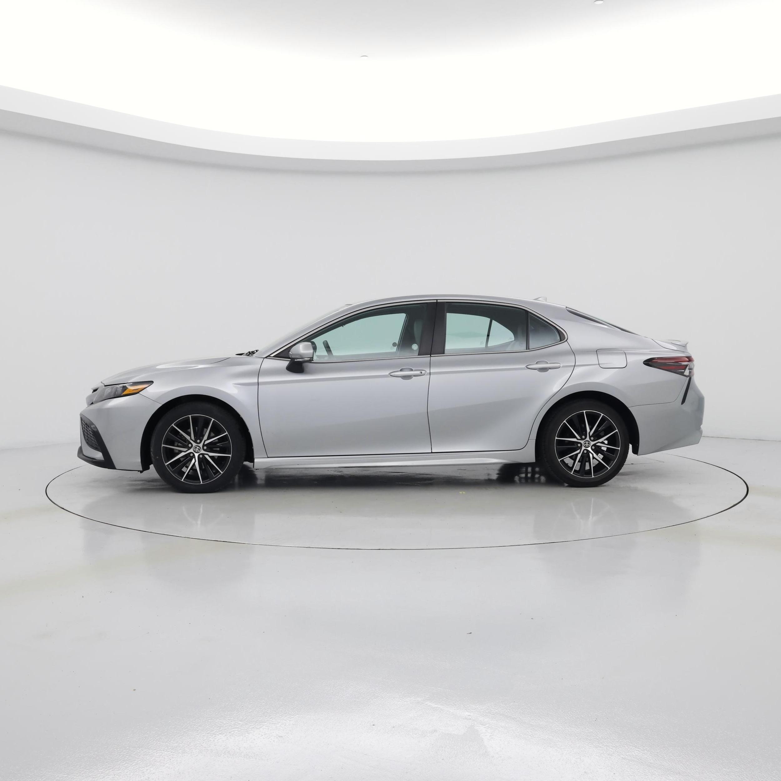 Thumbnail: 2023 Toyota Camry - 3