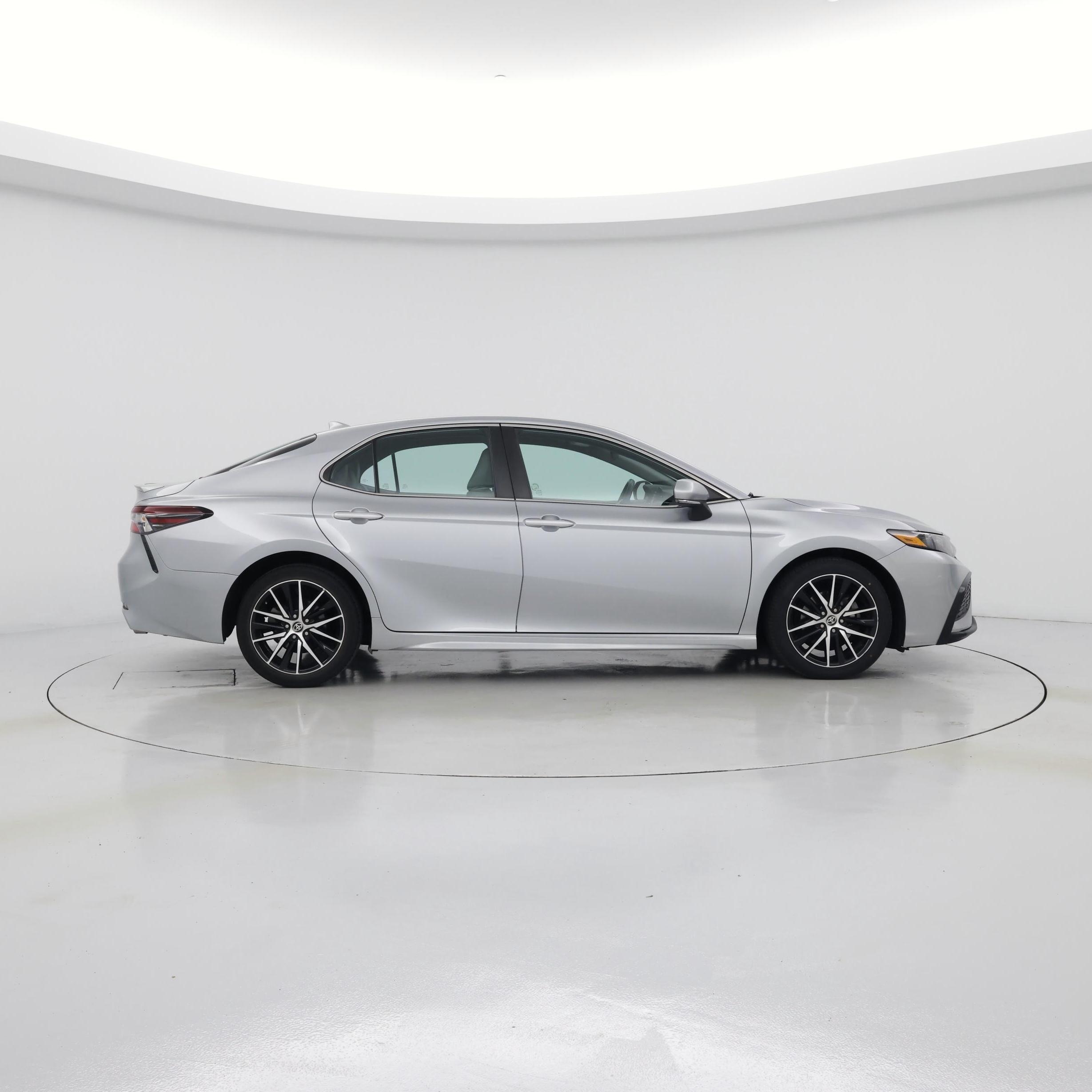 Thumbnail: 2023 Toyota Camry - 7