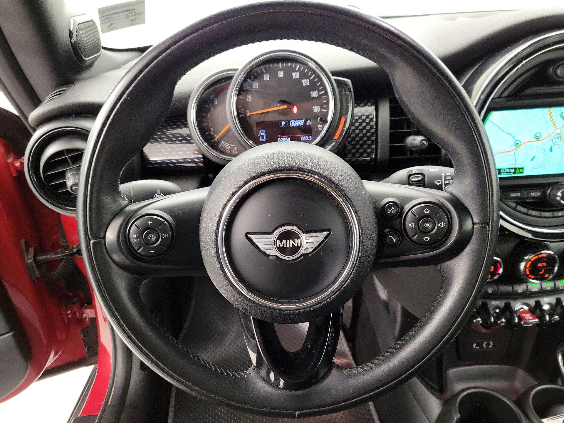 Thumbnail: 2018 MINI Cooper - 10