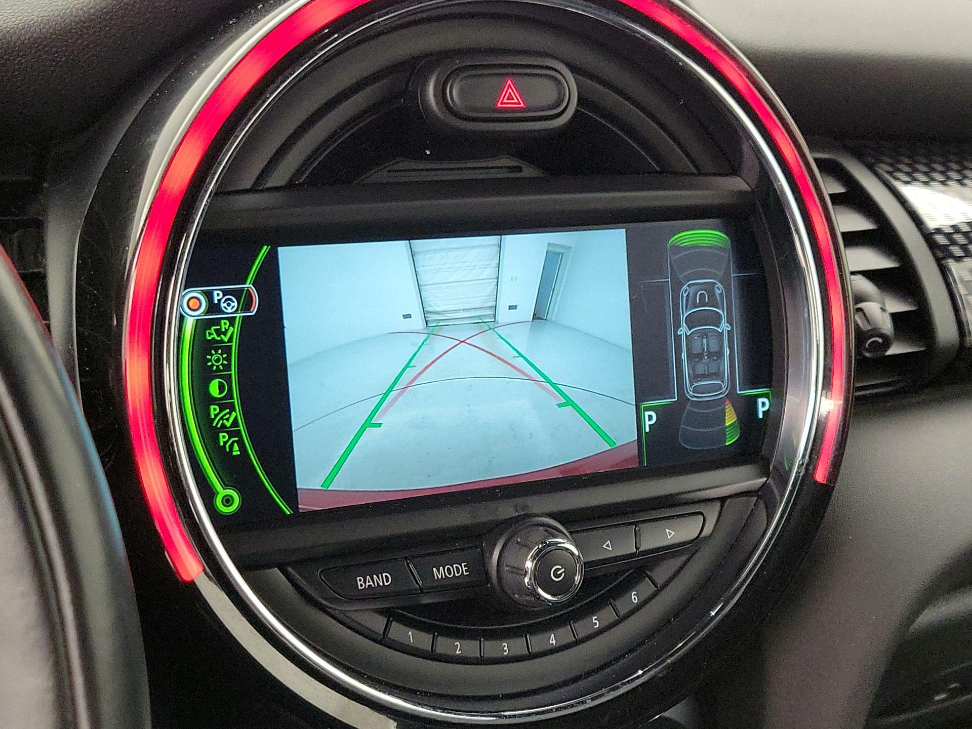 Thumbnail: 2018 MINI Cooper - 15