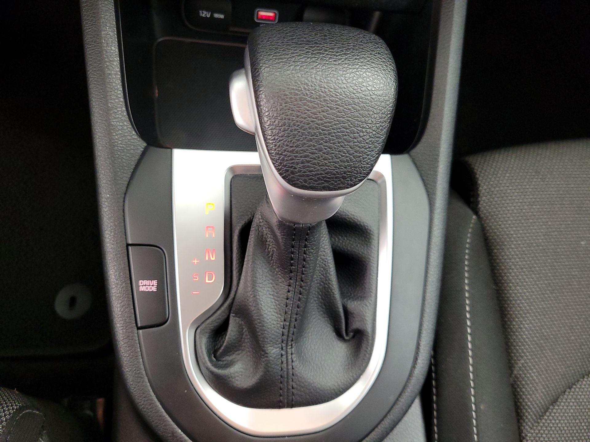 Thumbnail: 2023 Kia Forte - 17