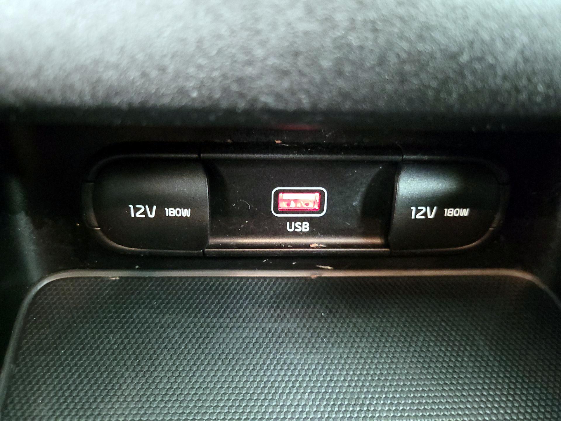 Thumbnail: 2023 Kia Forte - 18