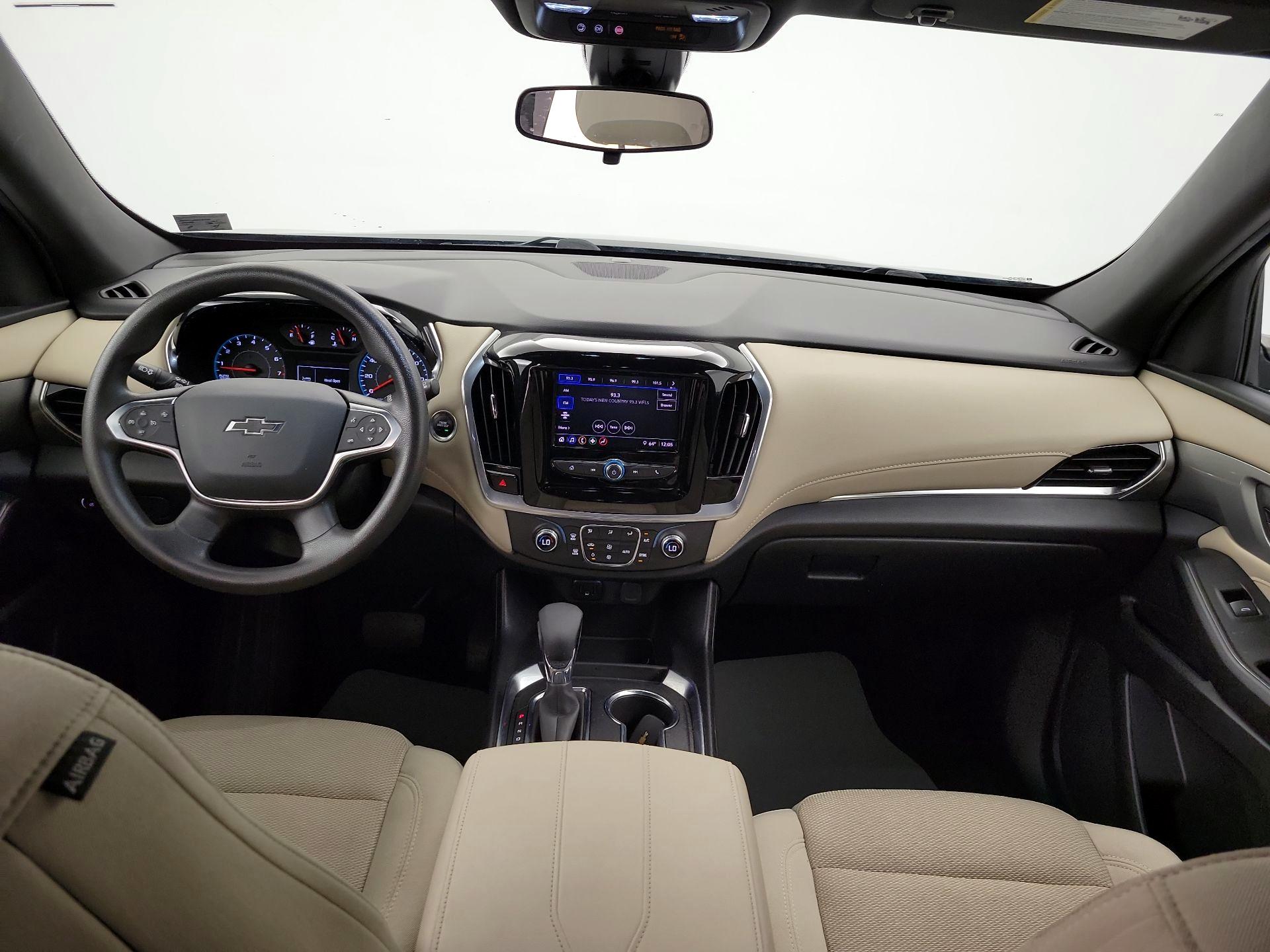 Thumbnail: 2022 Chevrolet Traverse - 9