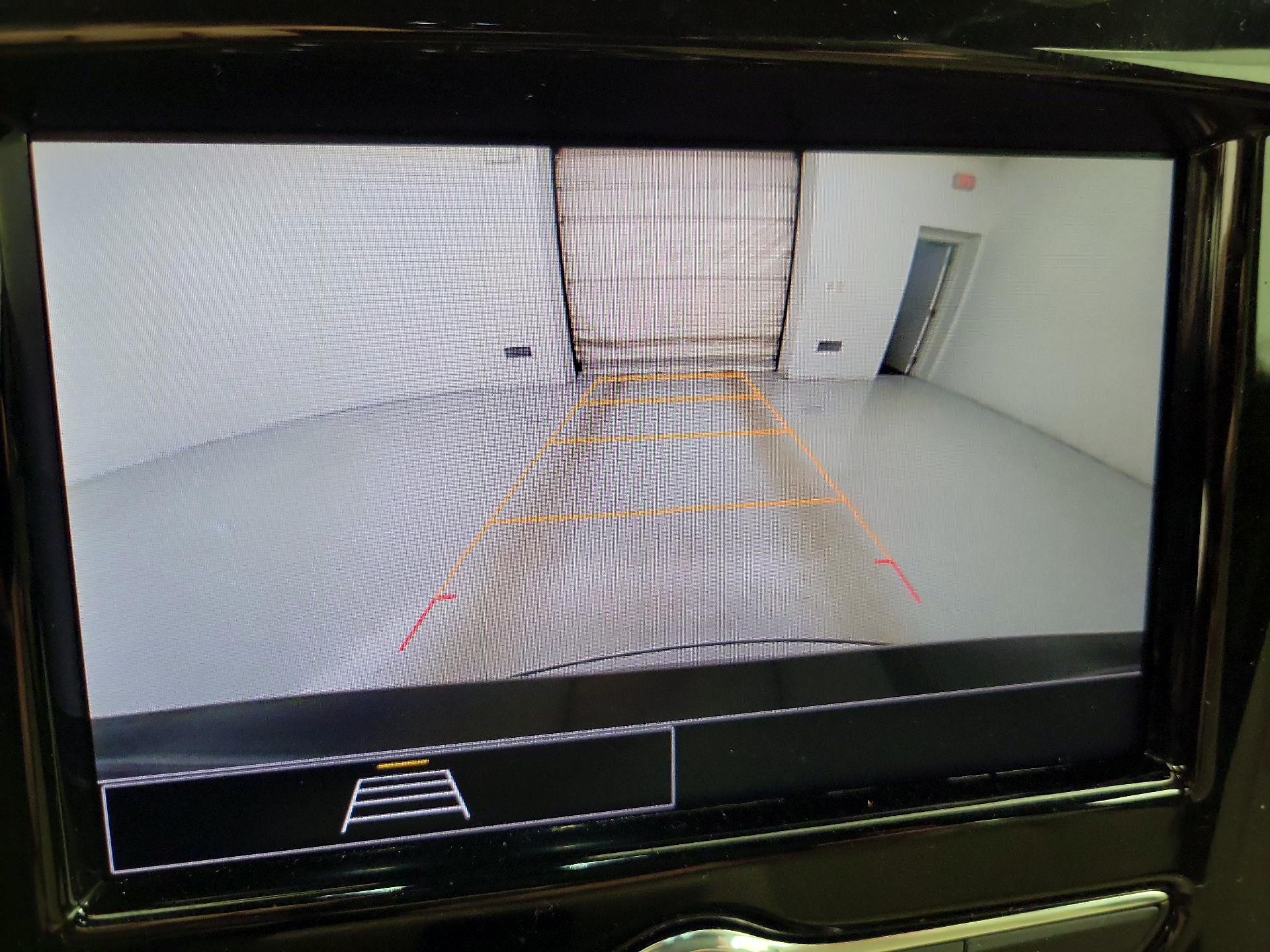 Thumbnail: 2022 Chevrolet Traverse - 14