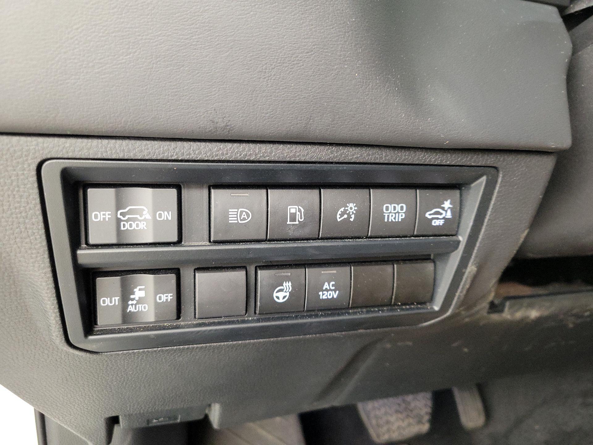 Thumbnail: 2024 Toyota Sequoia - 13