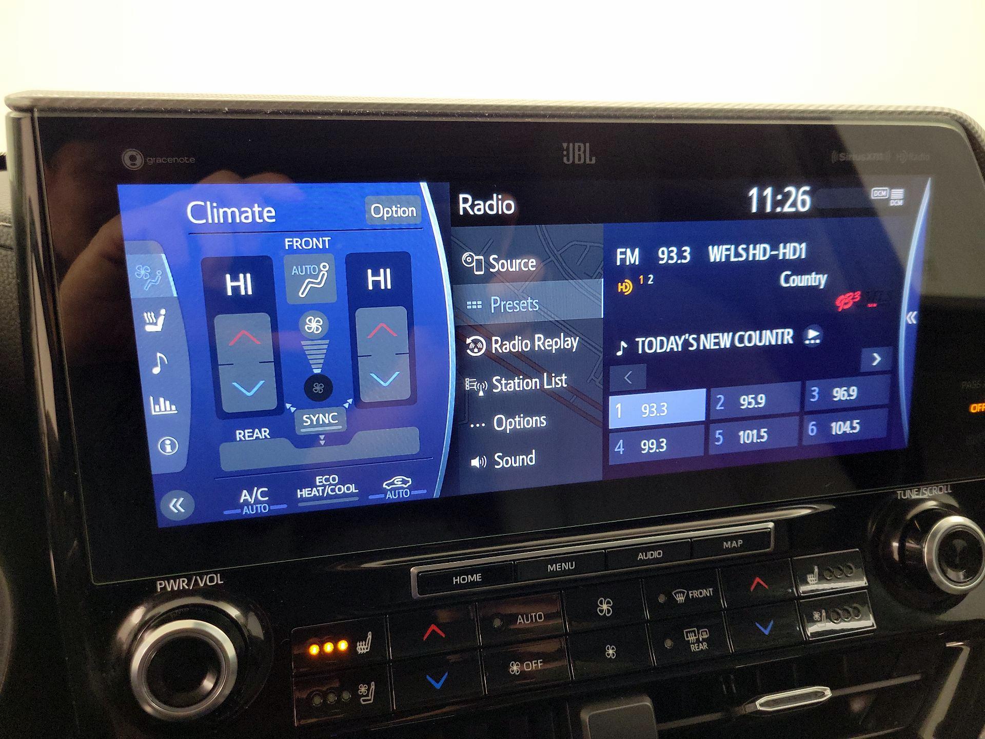 Thumbnail: 2021 Toyota Highlander - 17