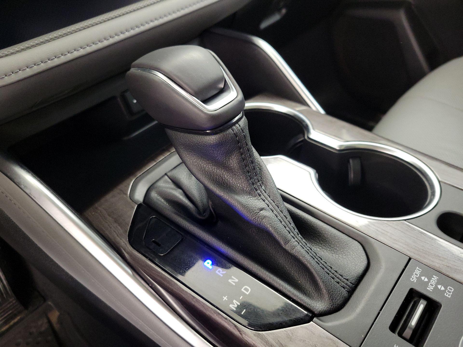 Thumbnail: 2021 Toyota Highlander - 18