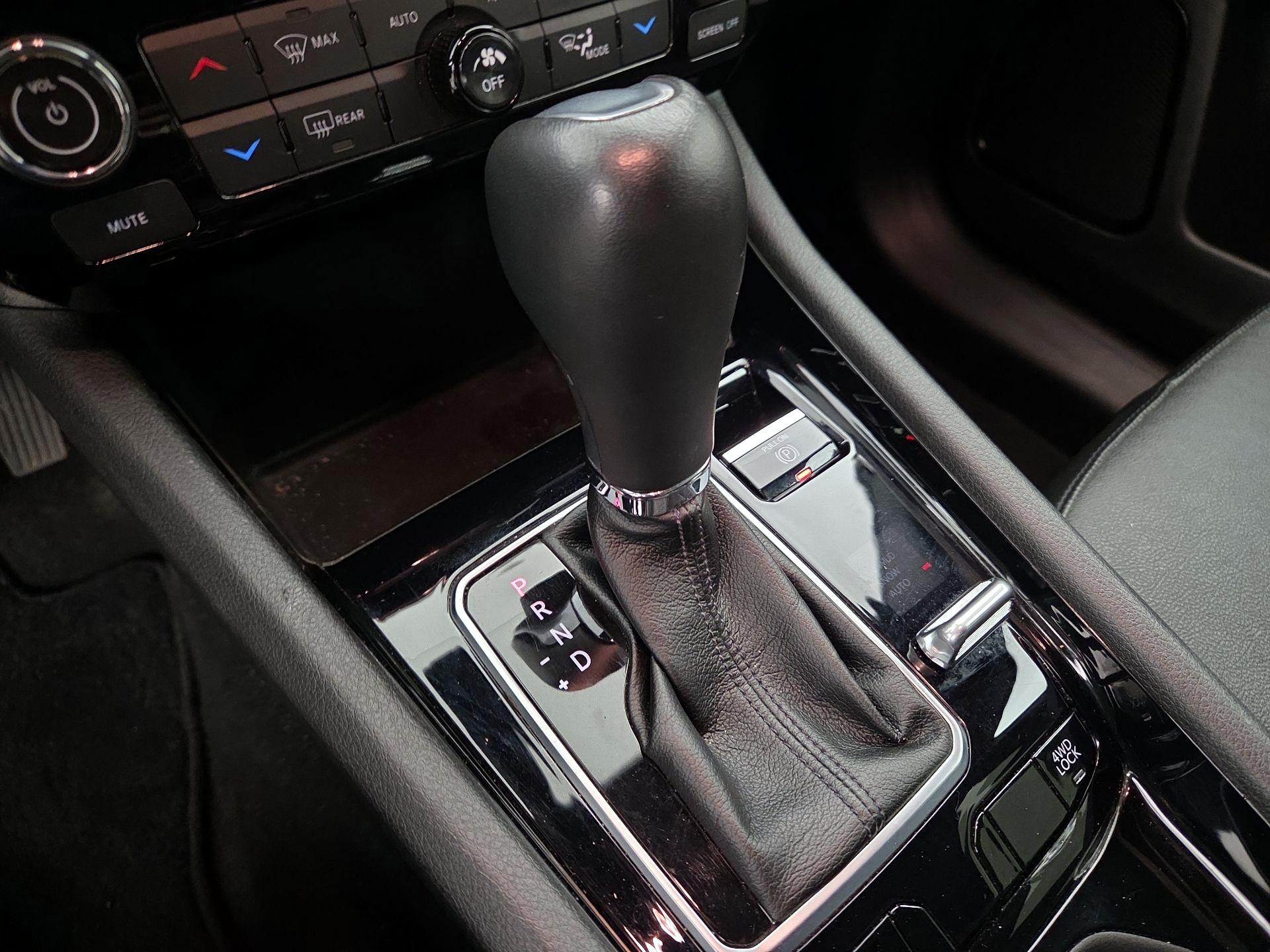 Thumbnail: 2023 Jeep Compass - 16