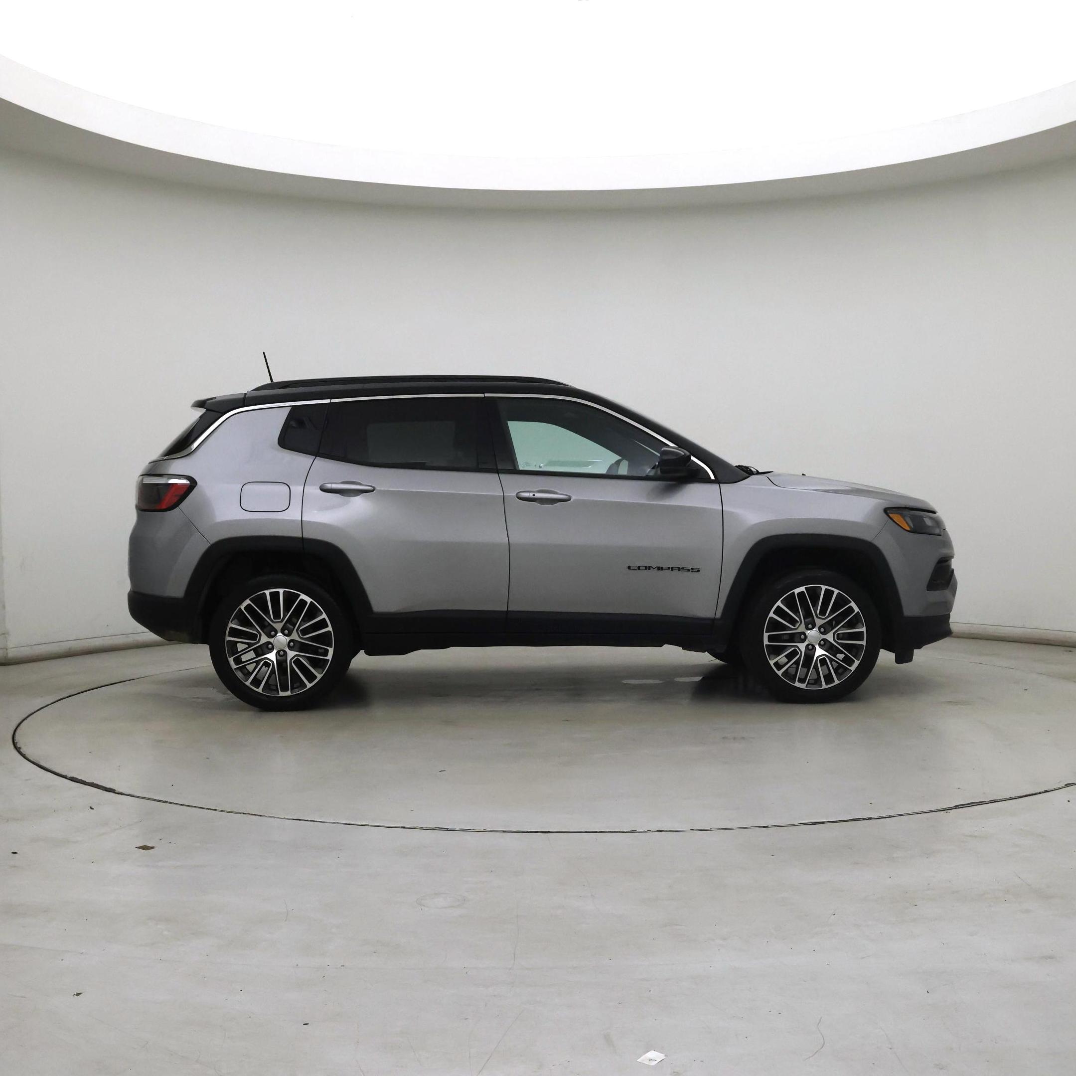 Thumbnail: 2023 Jeep Compass - 7
