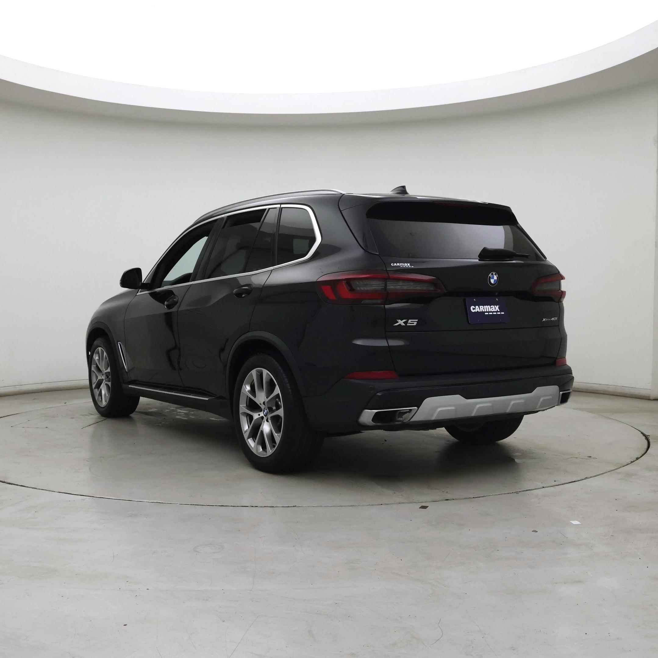Thumbnail: 2021 BMW X5 - 2