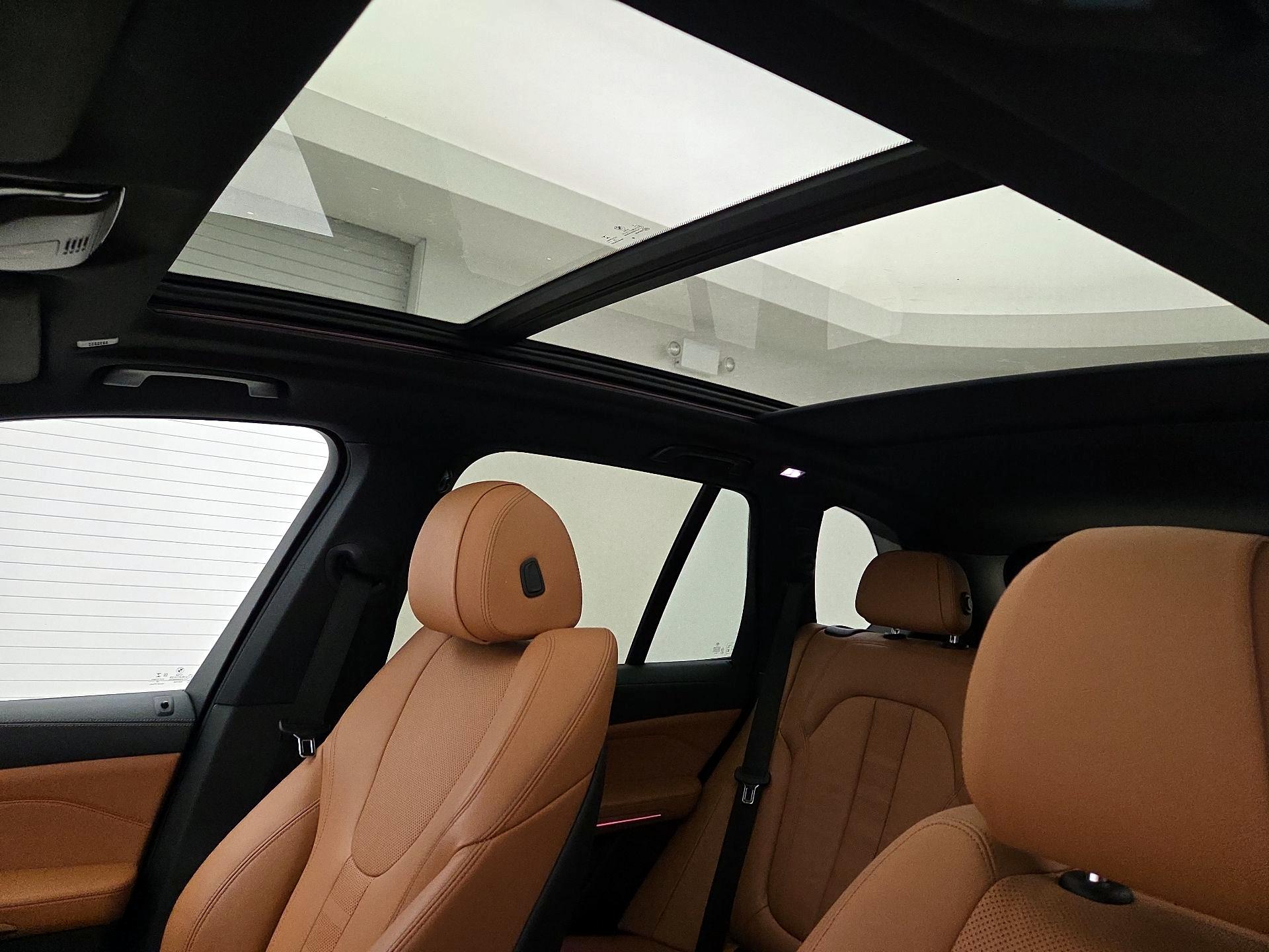 Thumbnail: 2021 BMW X5 - 20